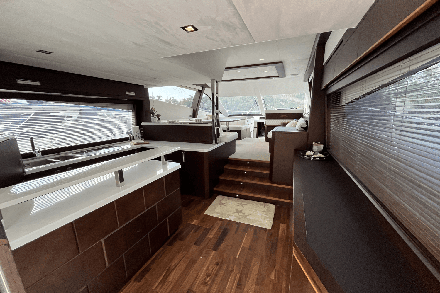 2020 Galeon
                                                             550 FLY Image Thumbnail #18