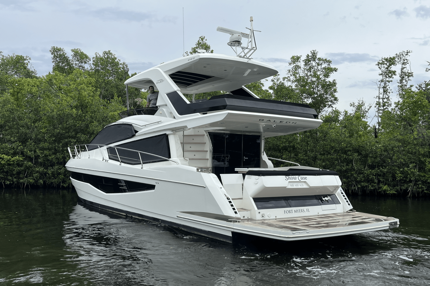 2020 Galeon
                                                             550 FLY Image Thumbnail #6