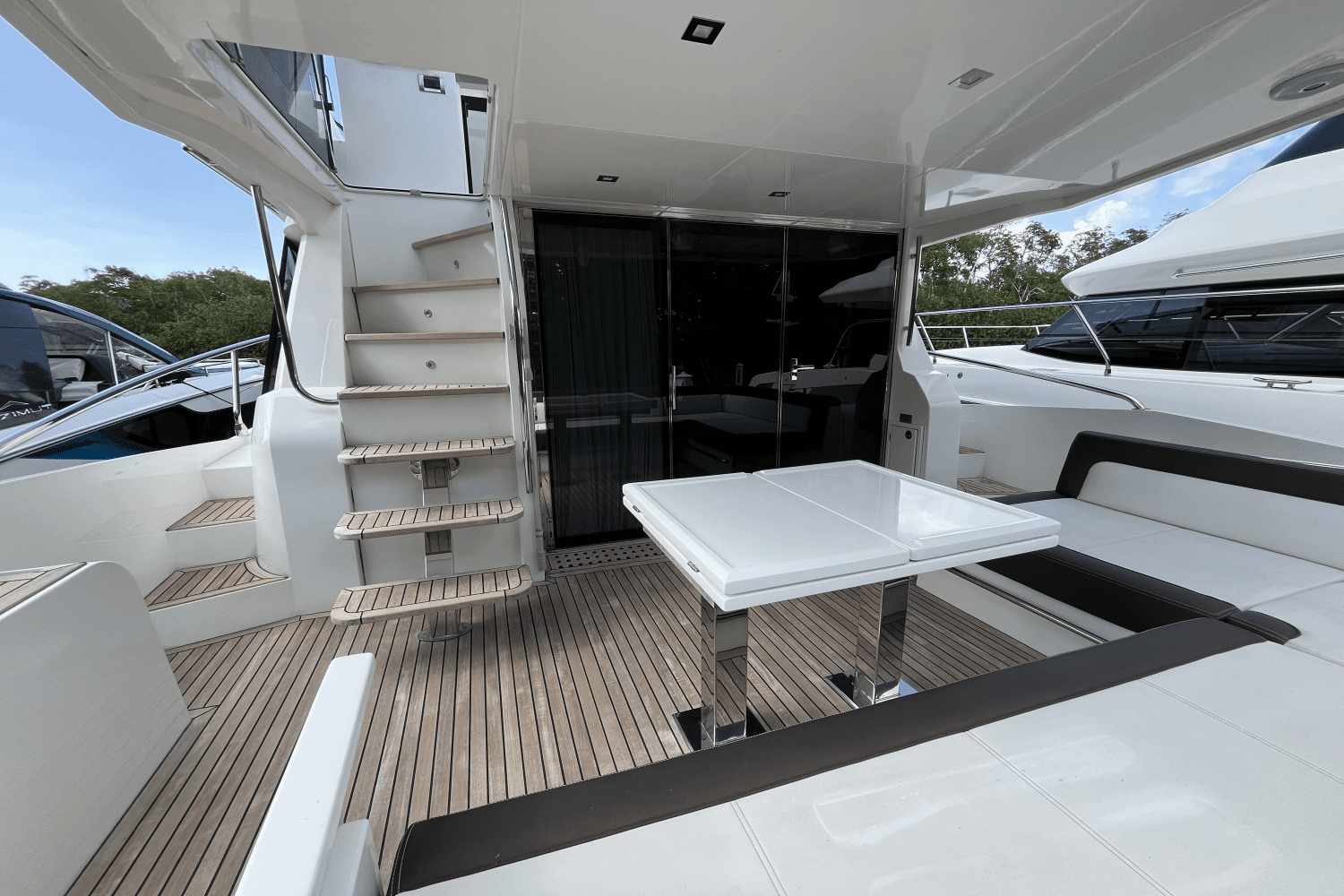 2020 Galeon
                                                             550 FLY Image Thumbnail #15
