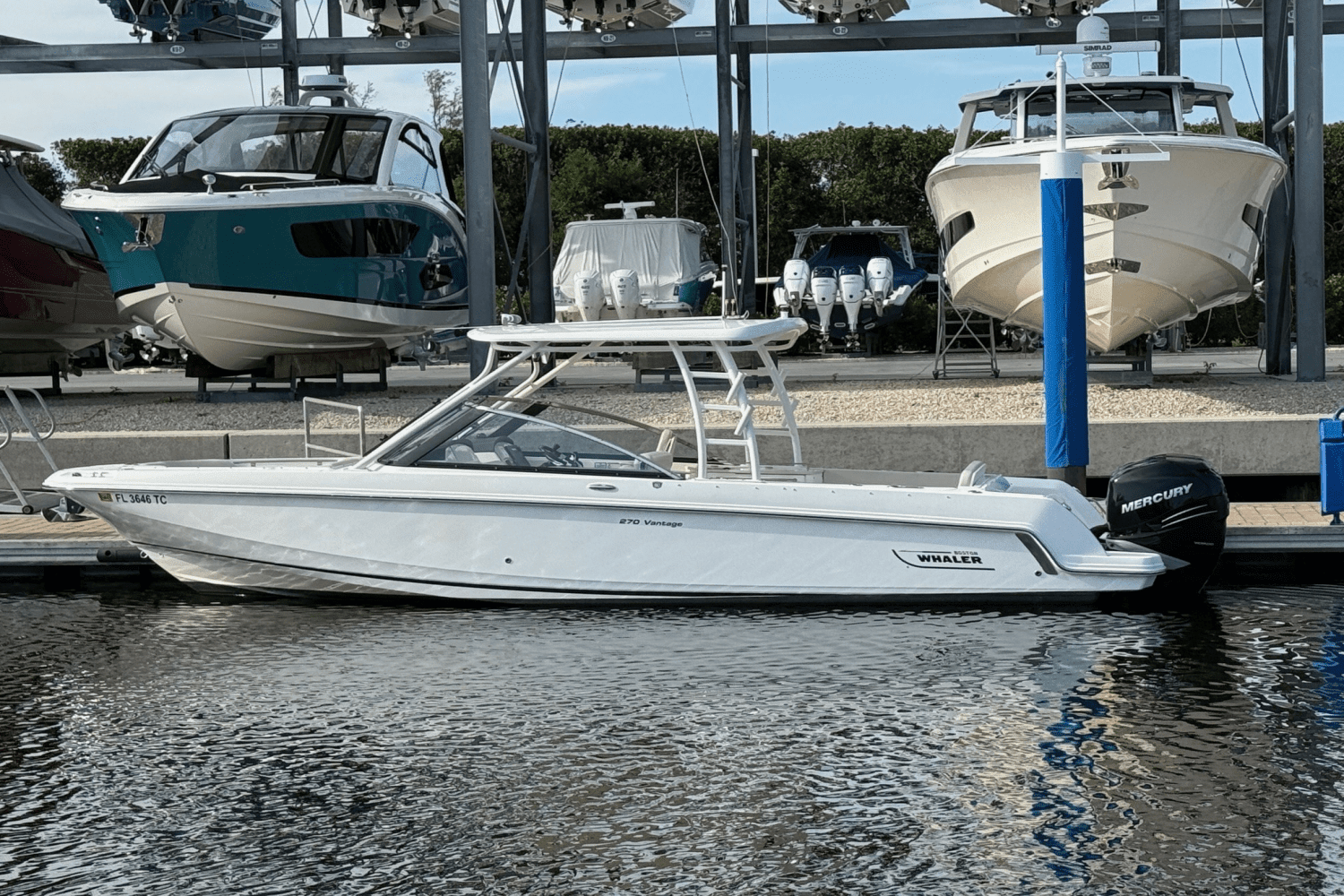 2018 Boston Whaler 270 VANTAGE Image Thumbnail #19
