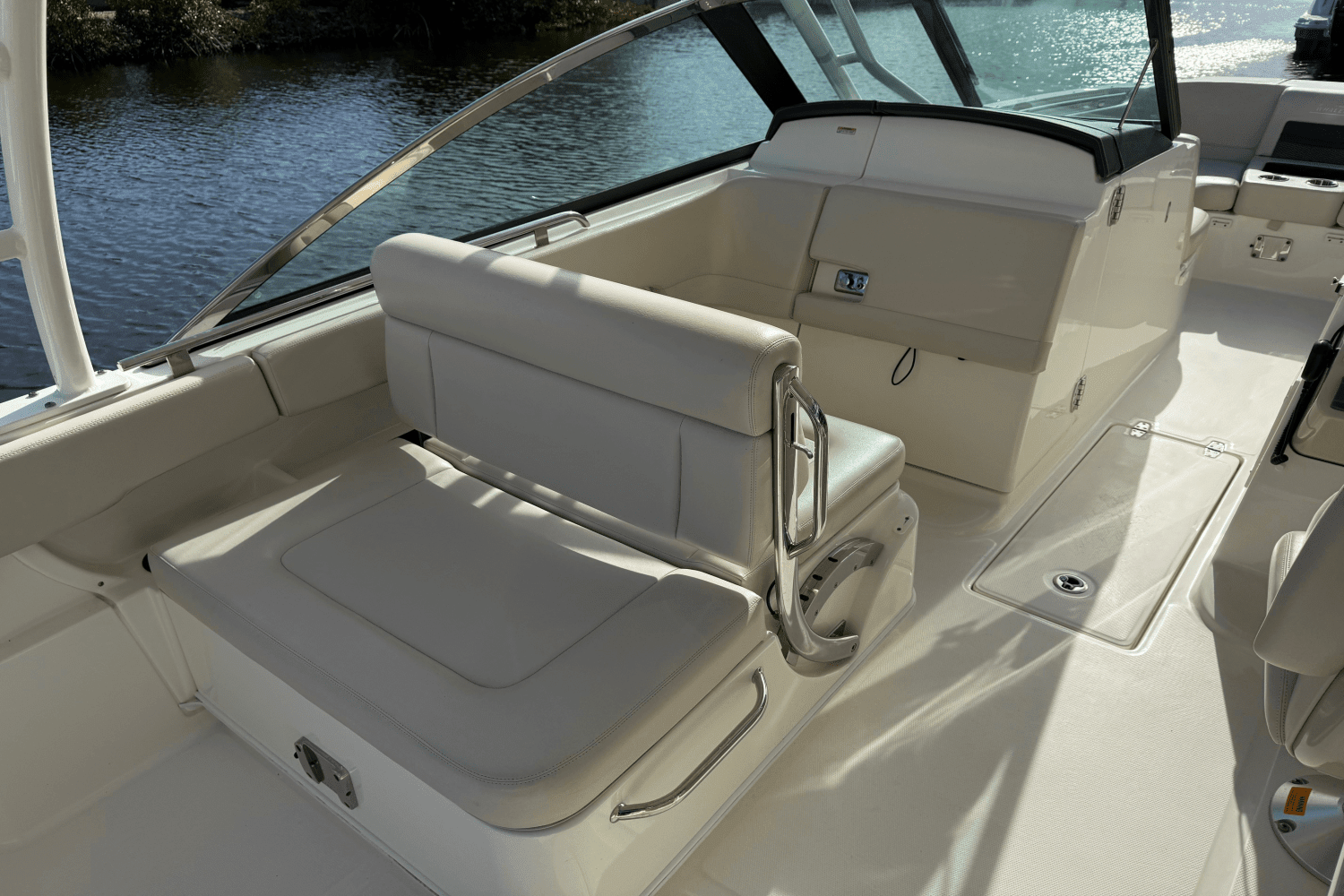 2018 Boston Whaler 270 VANTAGE Image Thumbnail #13