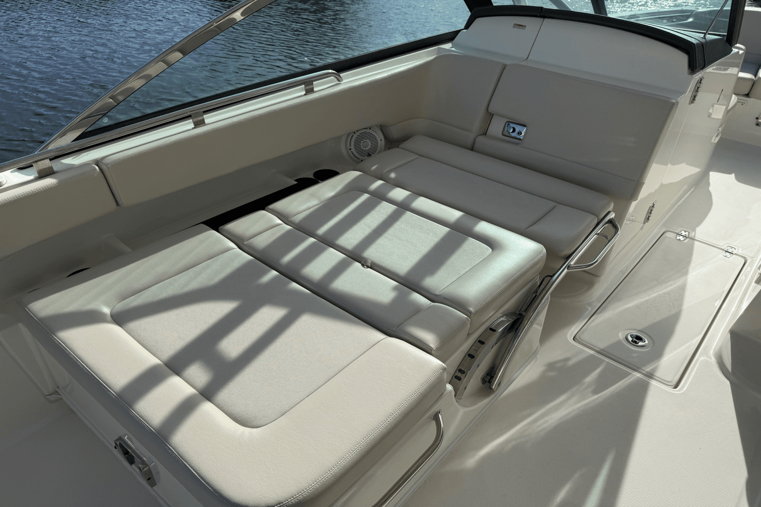 2018 Boston Whaler 270 VANTAGE Image Thumbnail #14