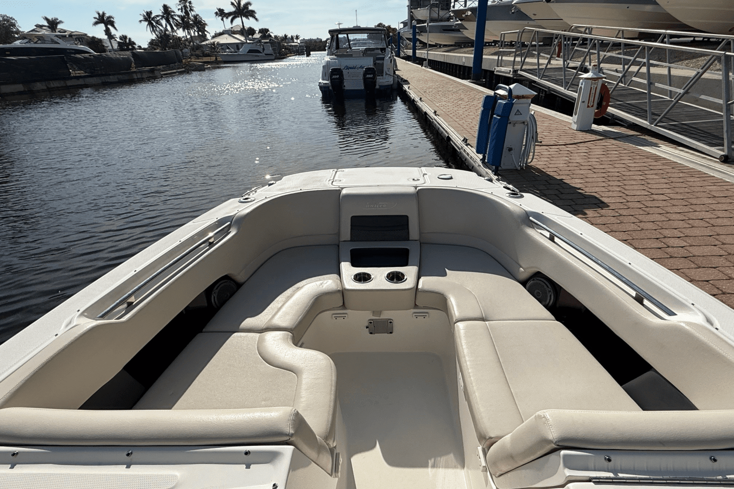 2018 Boston Whaler 270 VANTAGE Image Thumbnail #11