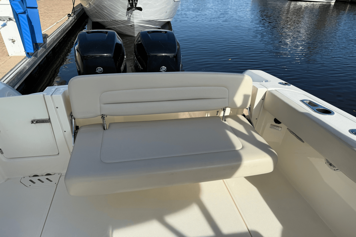 2018 Boston Whaler 270 VANTAGE Image Thumbnail #17