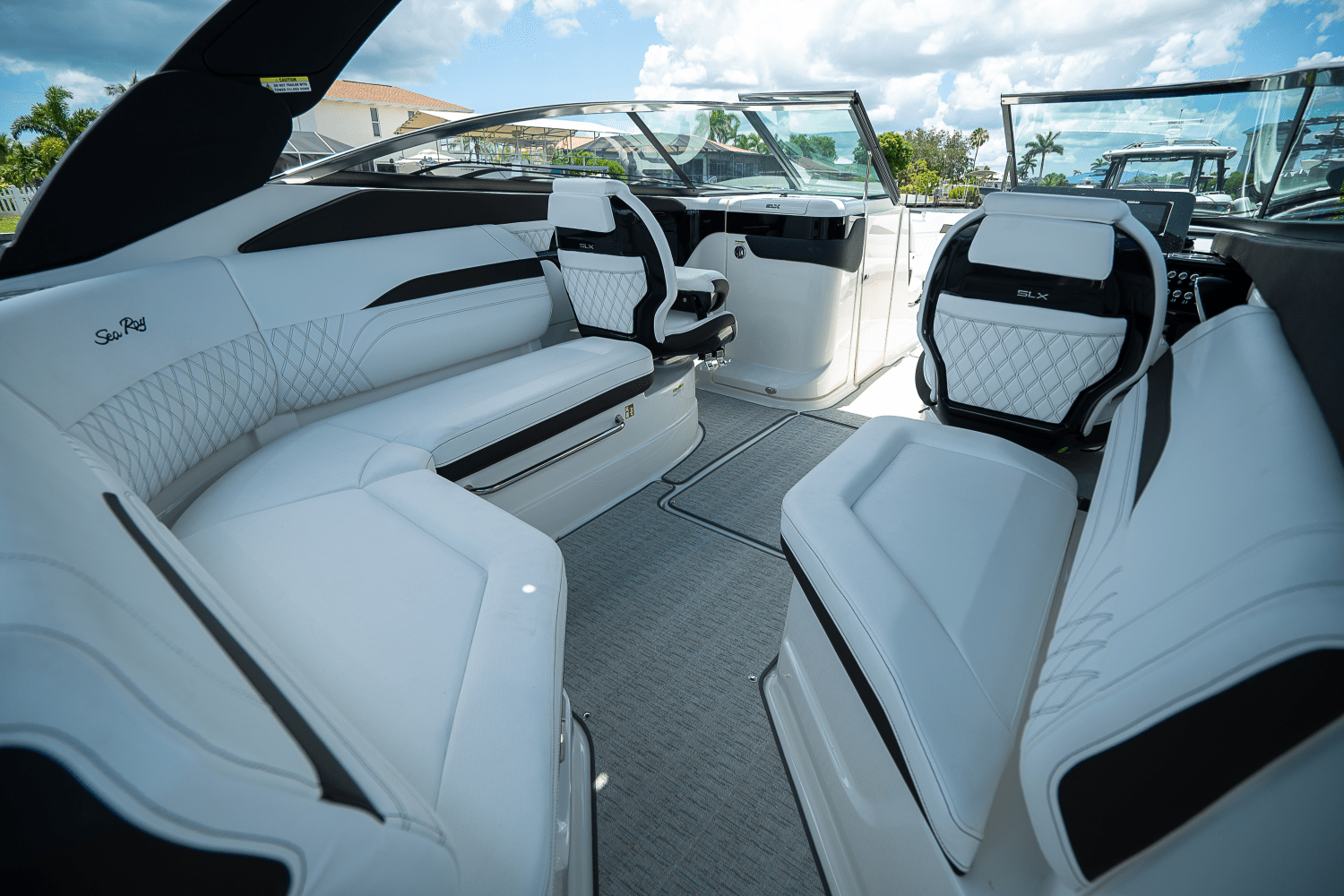 2026 Sea Ray 260SXO Image Thumbnail #6