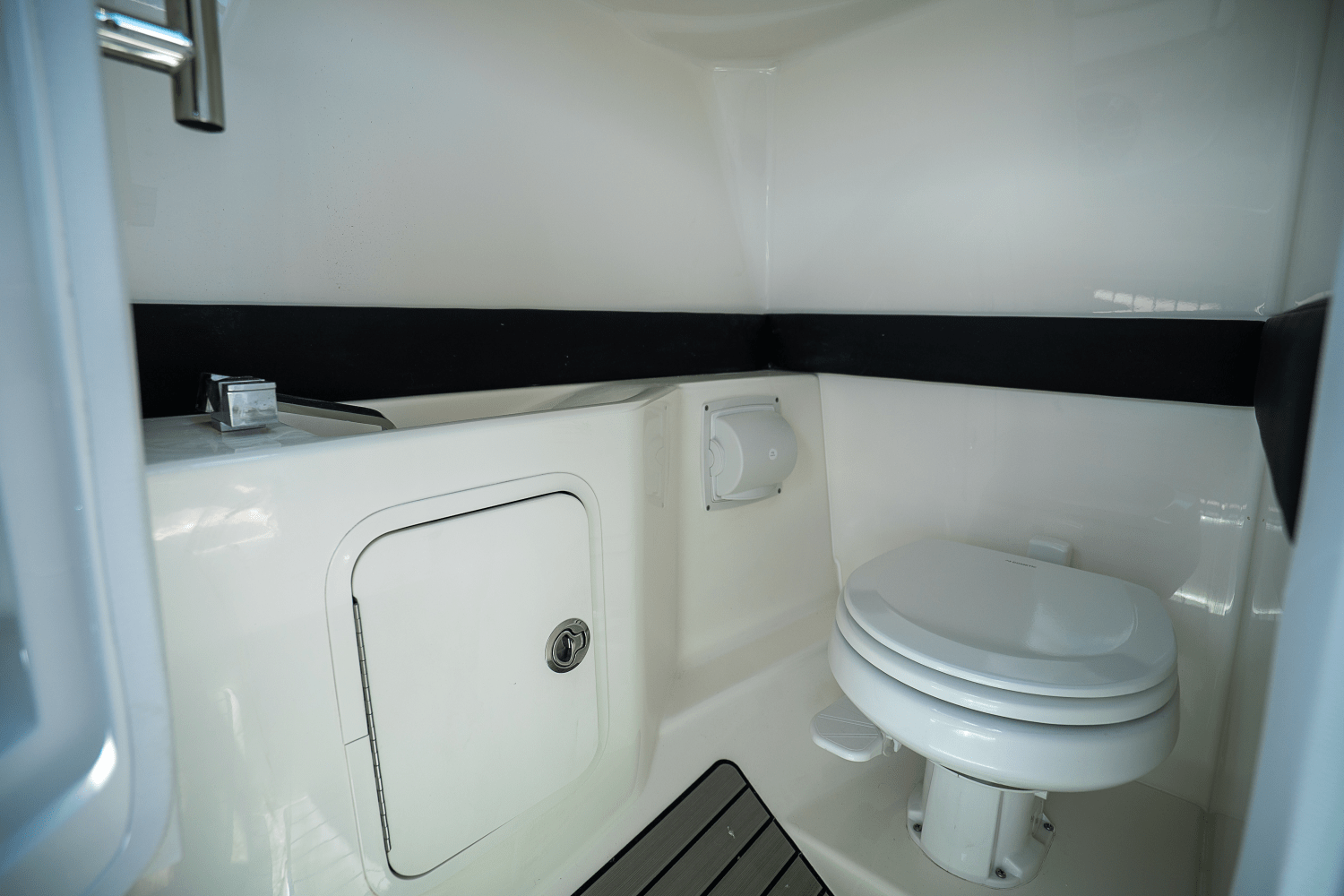 2026 Sea Ray 260SXO Image Thumbnail #13
