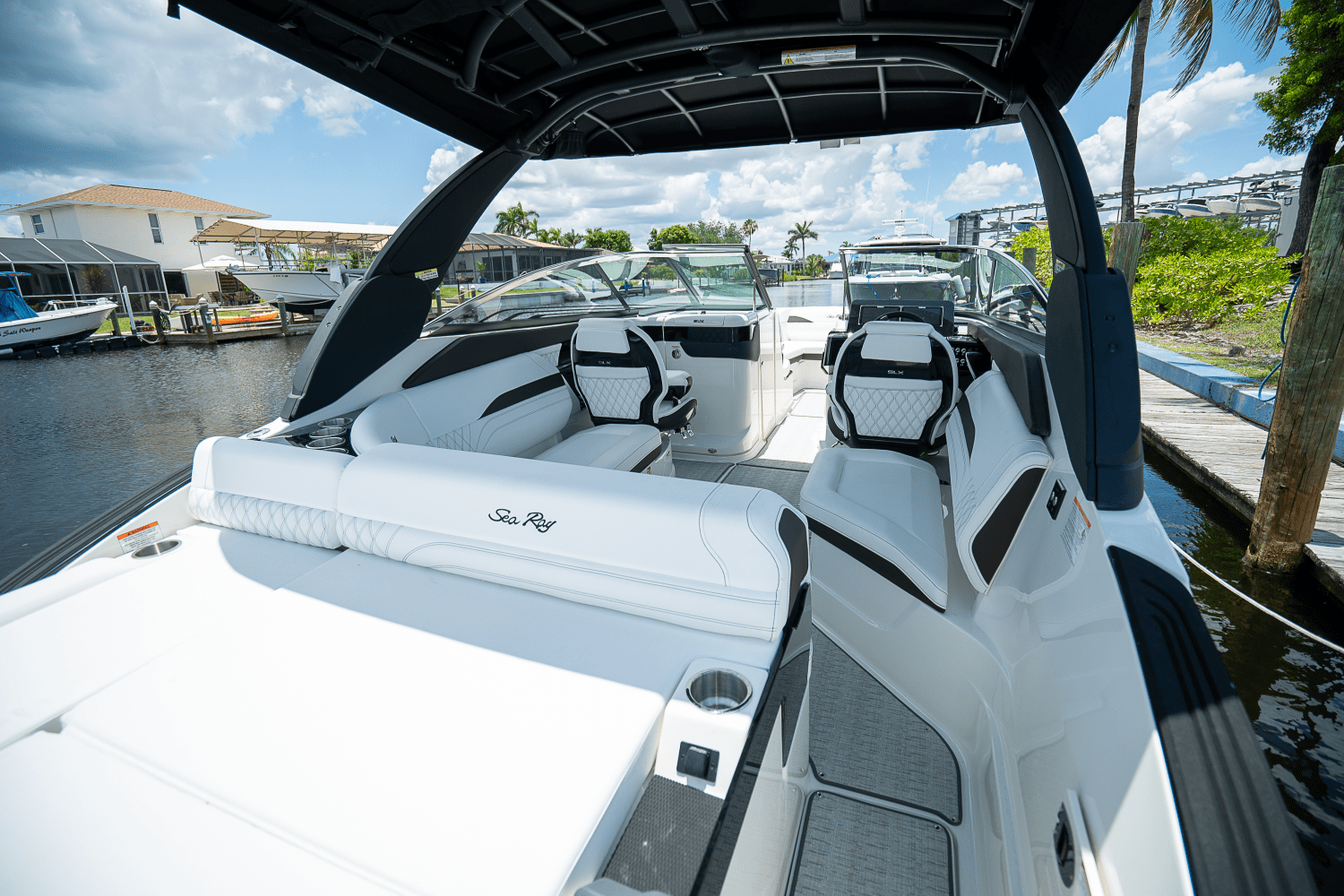 2026 Sea Ray 260SXO Image Thumbnail #5