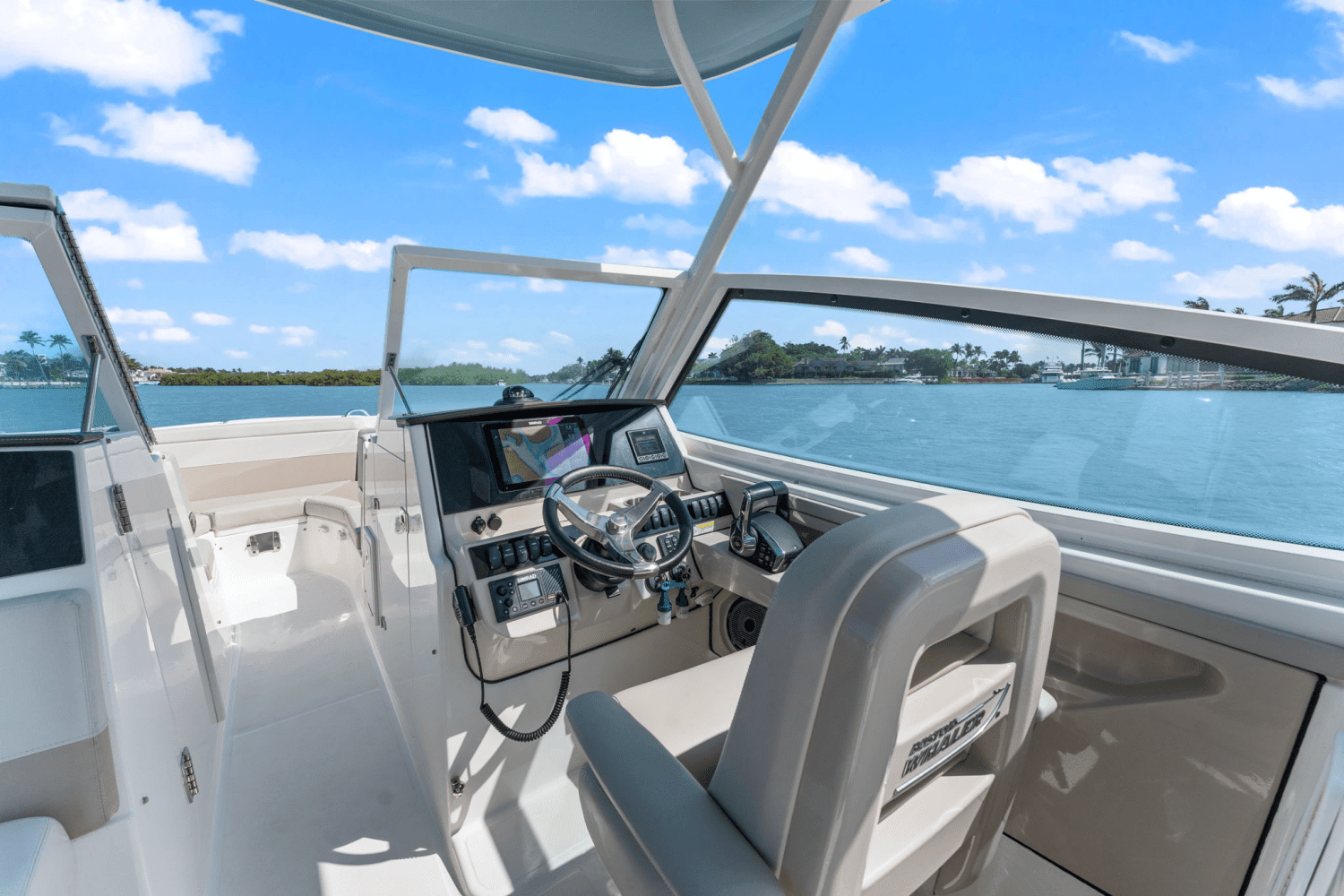 2023 Boston Whaler 280 VANTAGE Image Thumbnail #28
