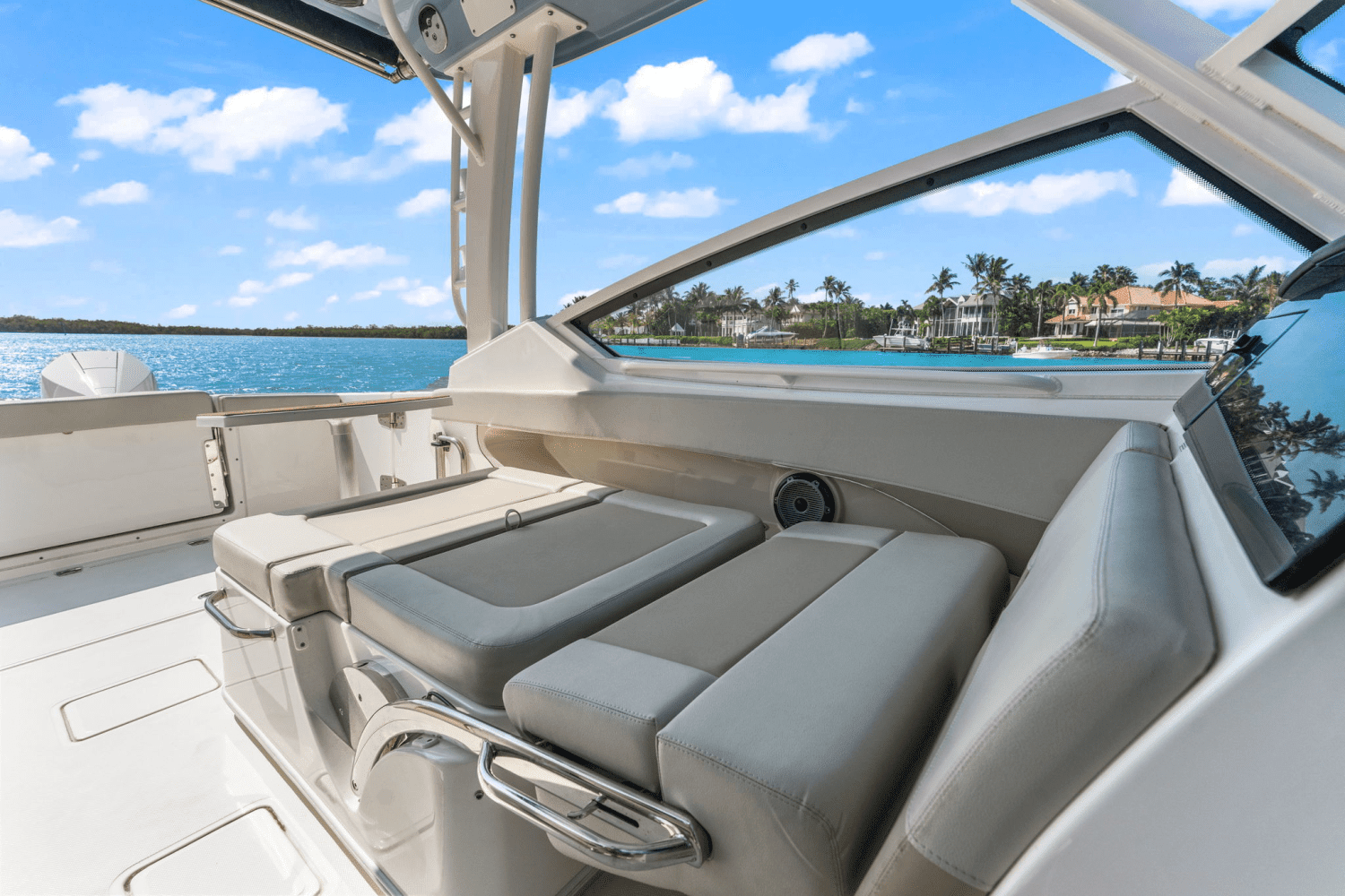 2023 Boston Whaler 280 VANTAGE Image Thumbnail #24