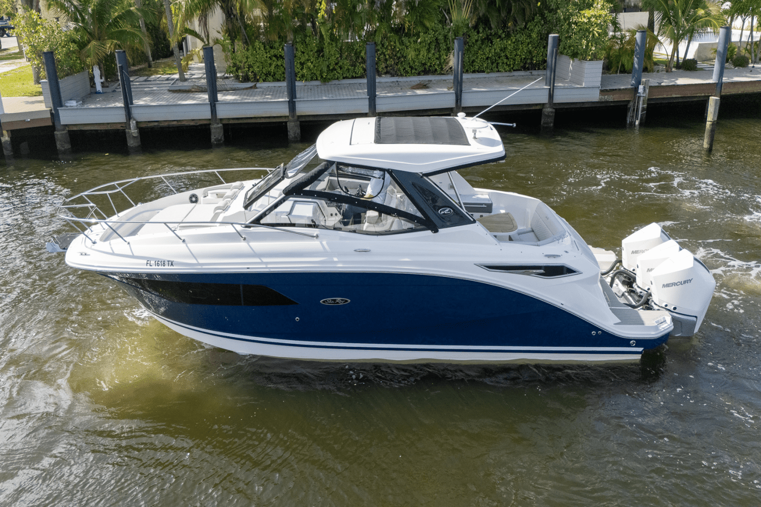2024 Sea Ray Sundancer 320 Outboard Image Thumbnail #4