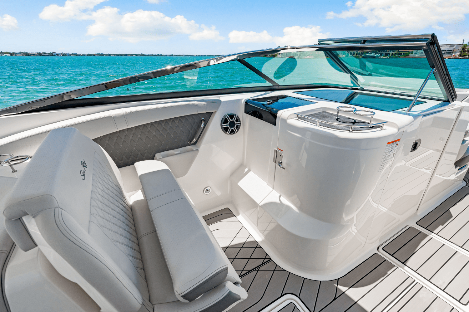 2026 Sea Ray SLX 350 Outboard Image Thumbnail #44