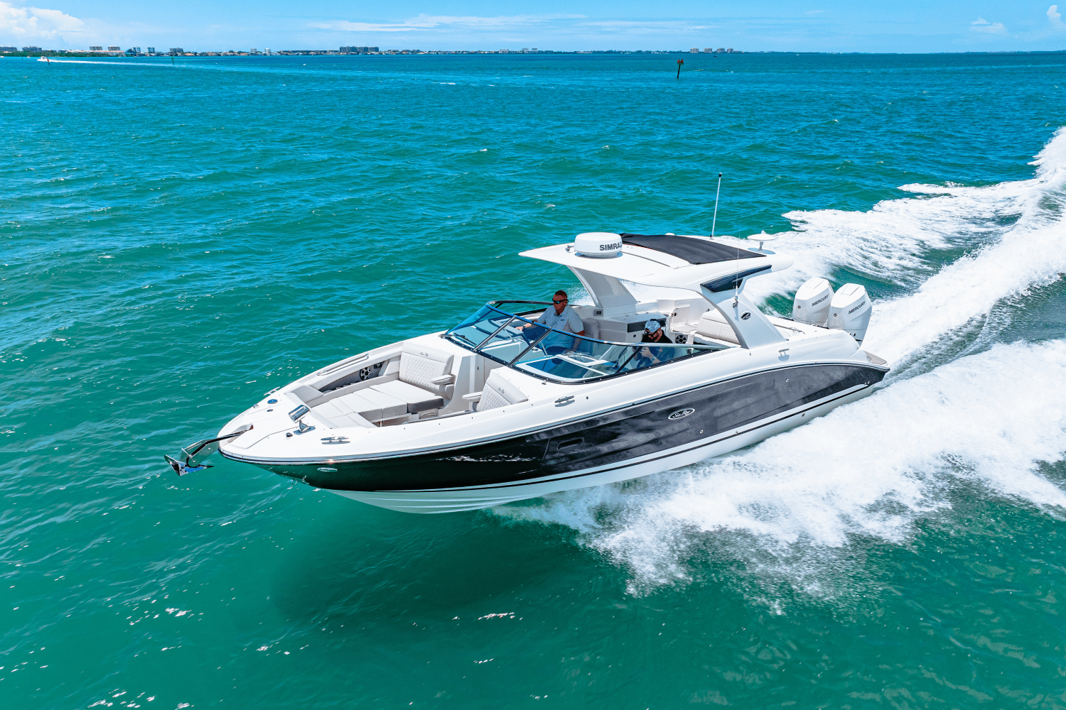 2026 Sea Ray SLX 350 Outboard Image Thumbnail #22
