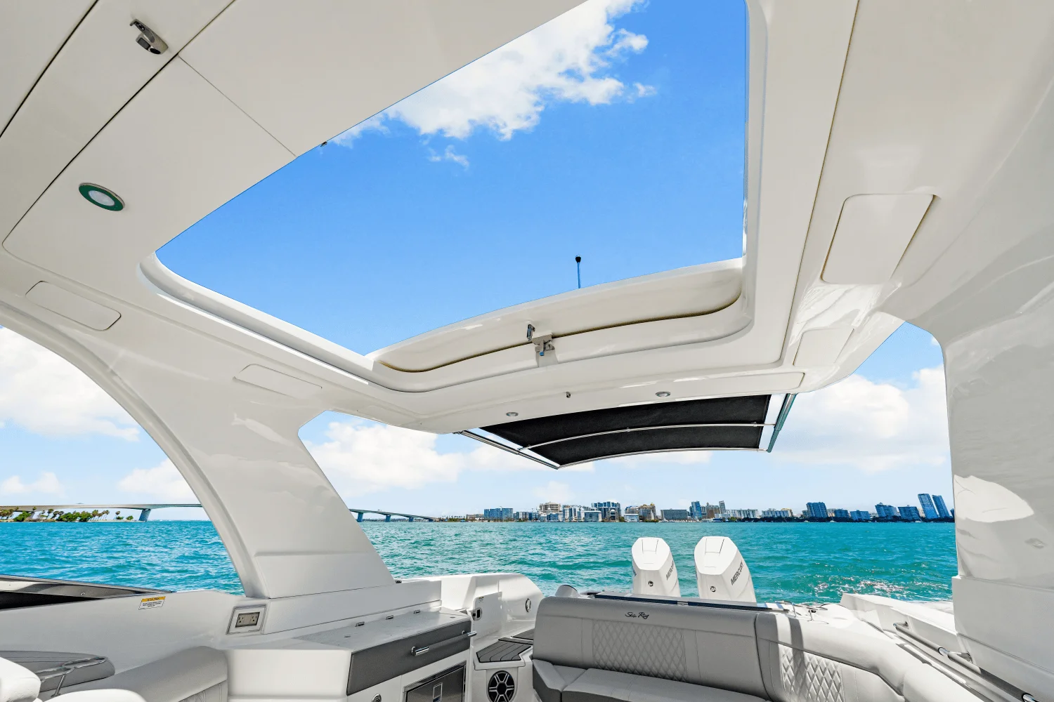 2026 Sea Ray SLX 350 Outboard Image Thumbnail #45