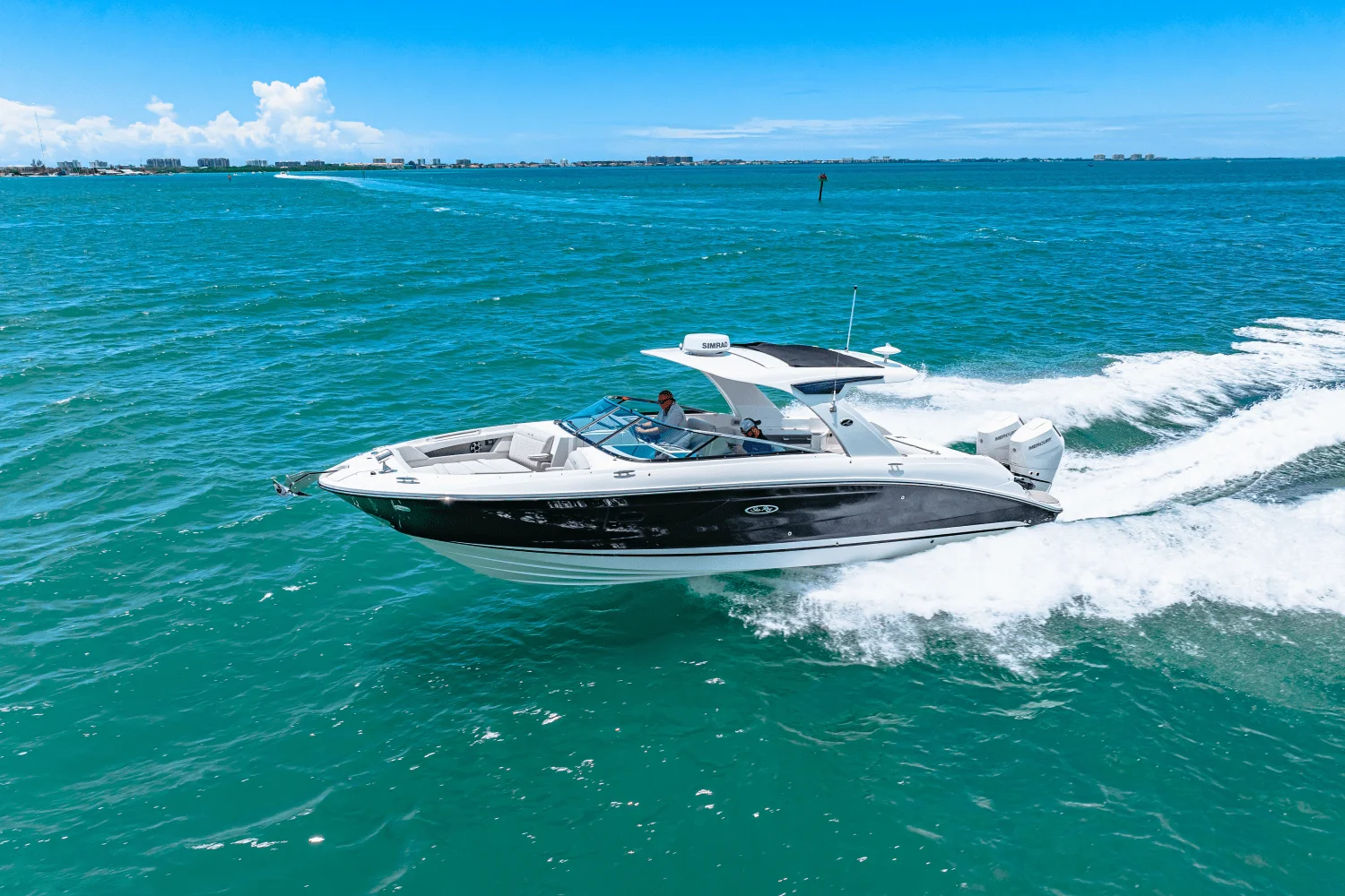2026 Sea Ray SLX 350 Outboard Image Thumbnail #24