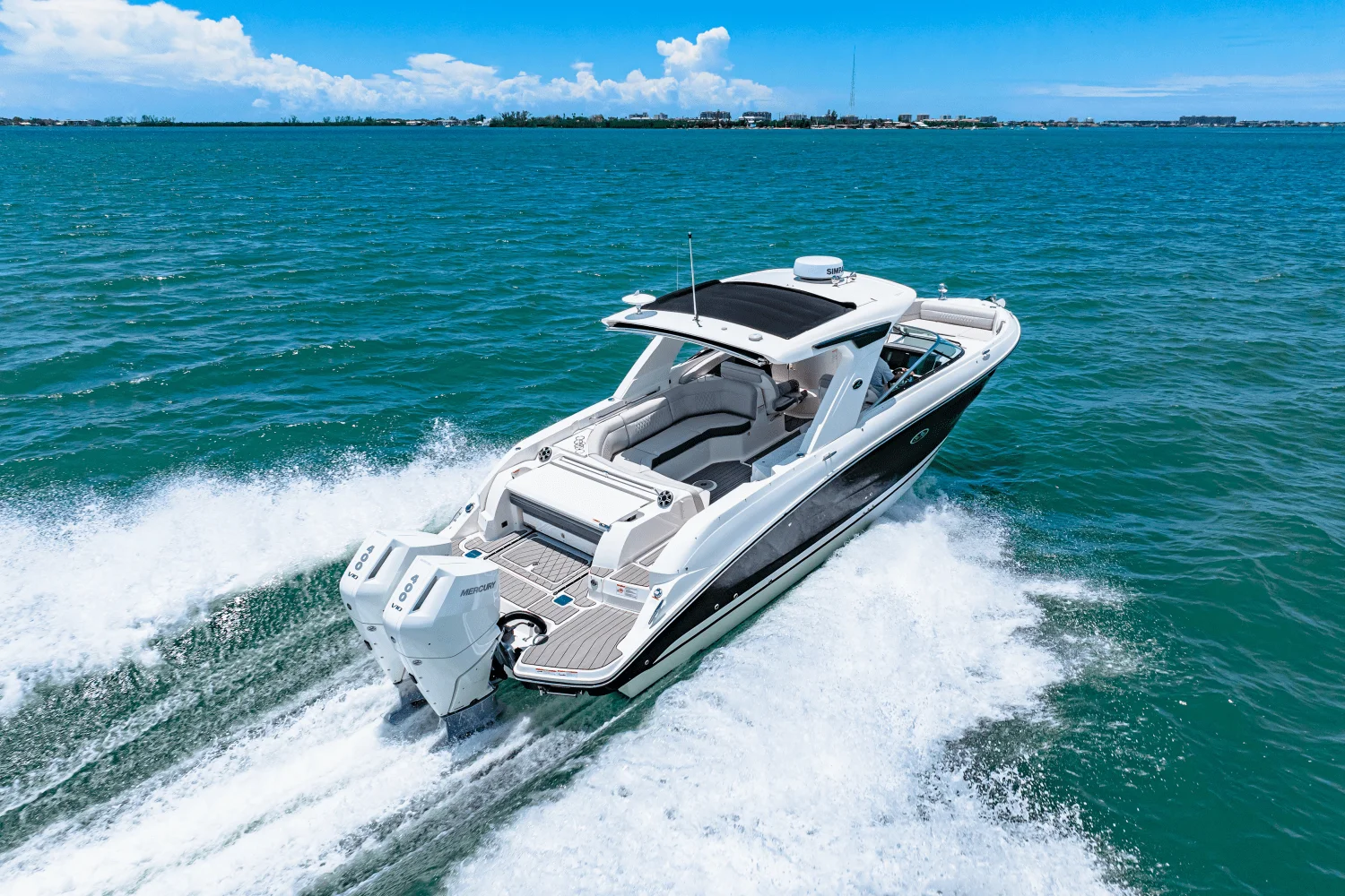 2026 Sea Ray SLX 350 Outboard Image Thumbnail #25