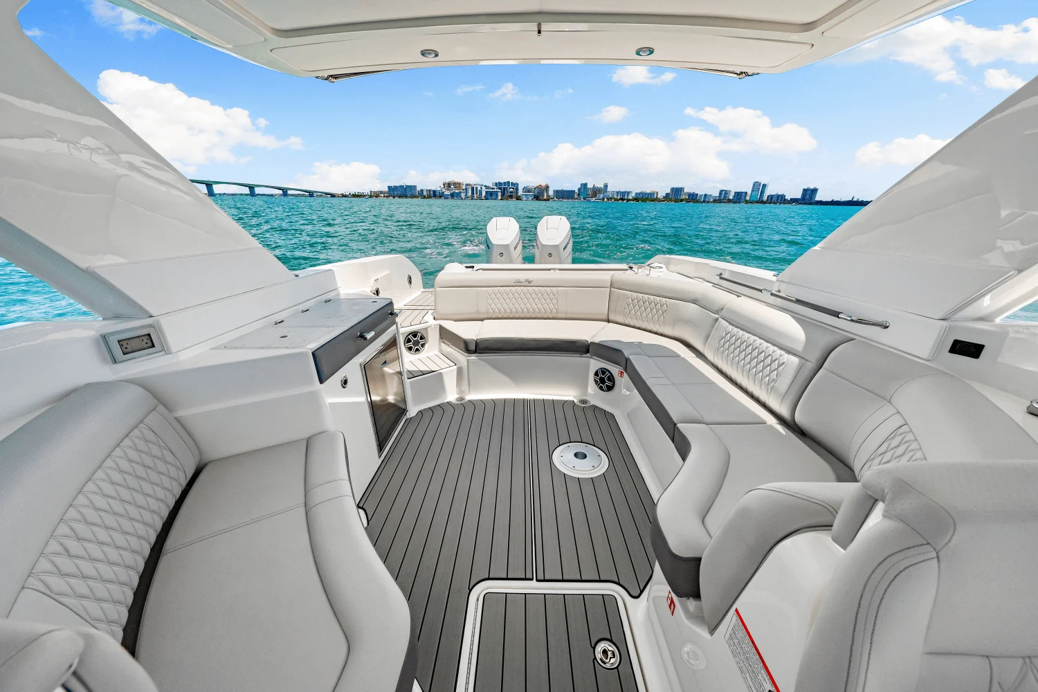 2026 Sea Ray SLX 350 Outboard Image Thumbnail #36