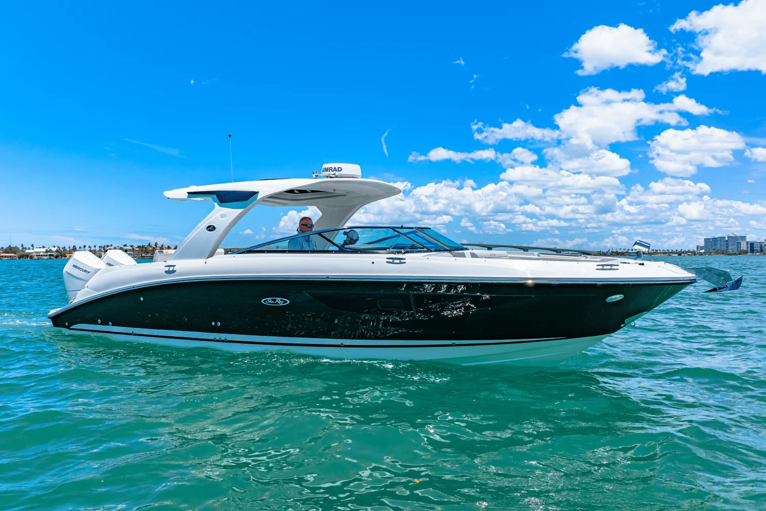 2026 Sea Ray SLX 350 Outboard Image Thumbnail #1