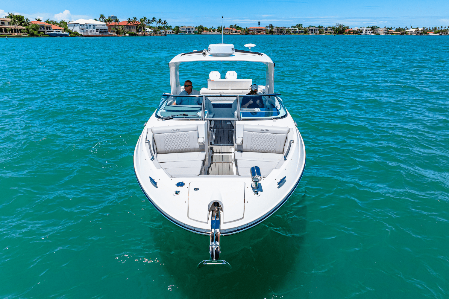 2026 Sea Ray SLX 350 Outboard Image Thumbnail #4