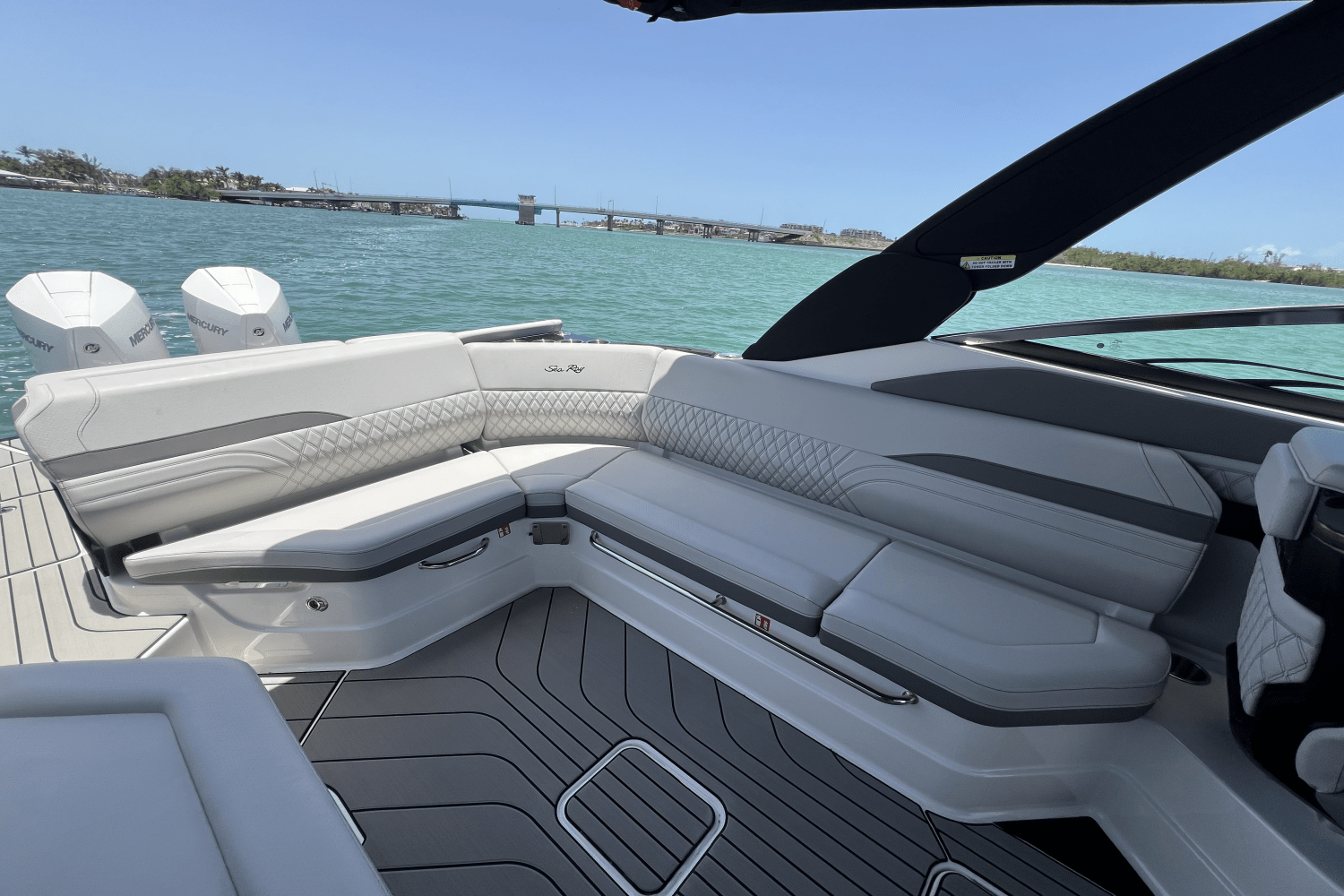 2025 Sea Ray SLX 280 Image Thumbnail #22