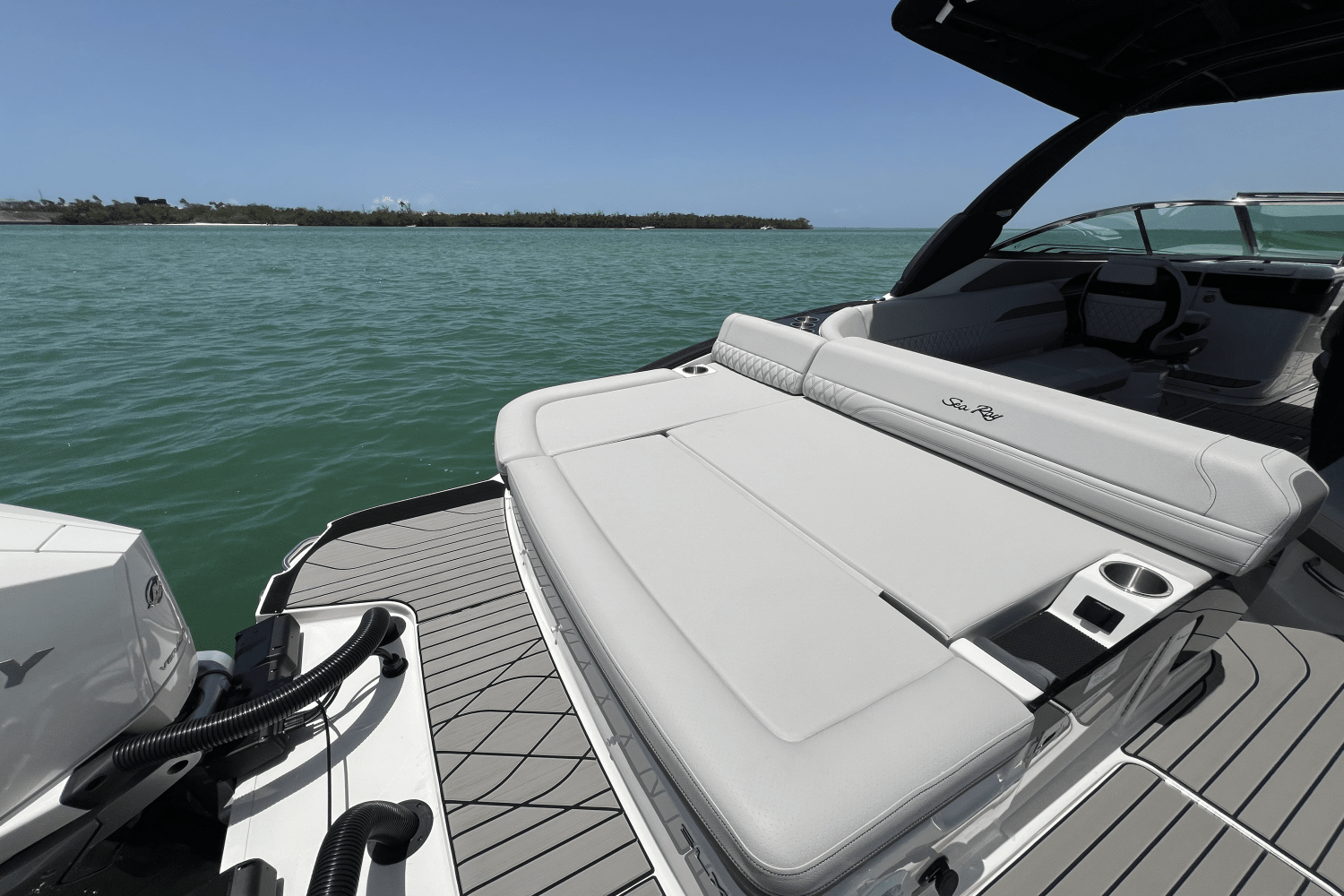2025 Sea Ray SLX 280 Image Thumbnail #20