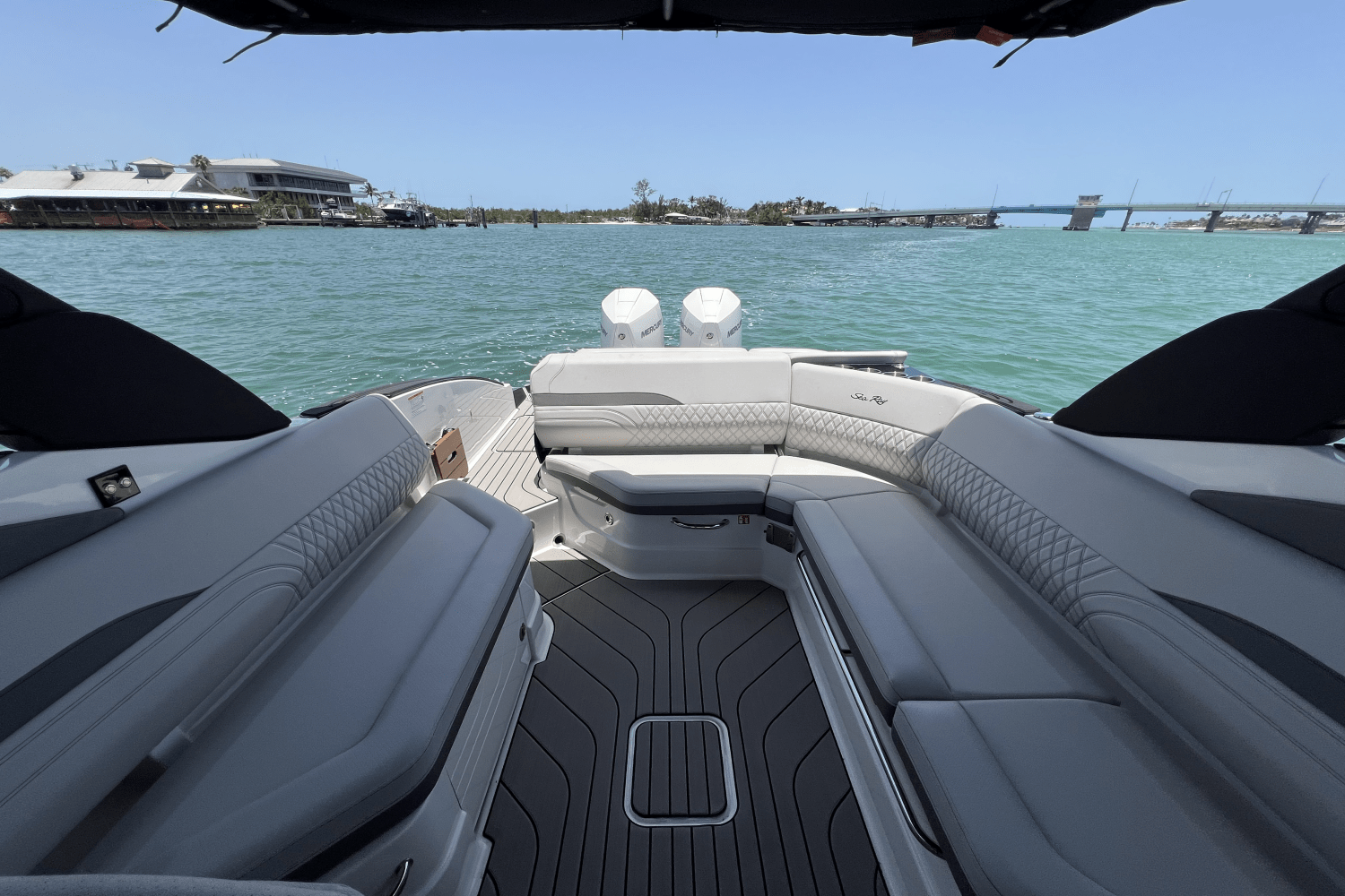 2025 Sea Ray SLX 280 Image Thumbnail #23