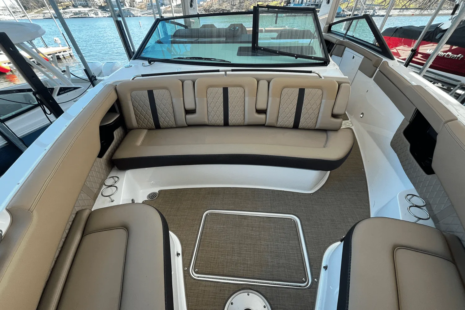 2019 Sea Ray 400 SLX Image Thumbnail #37