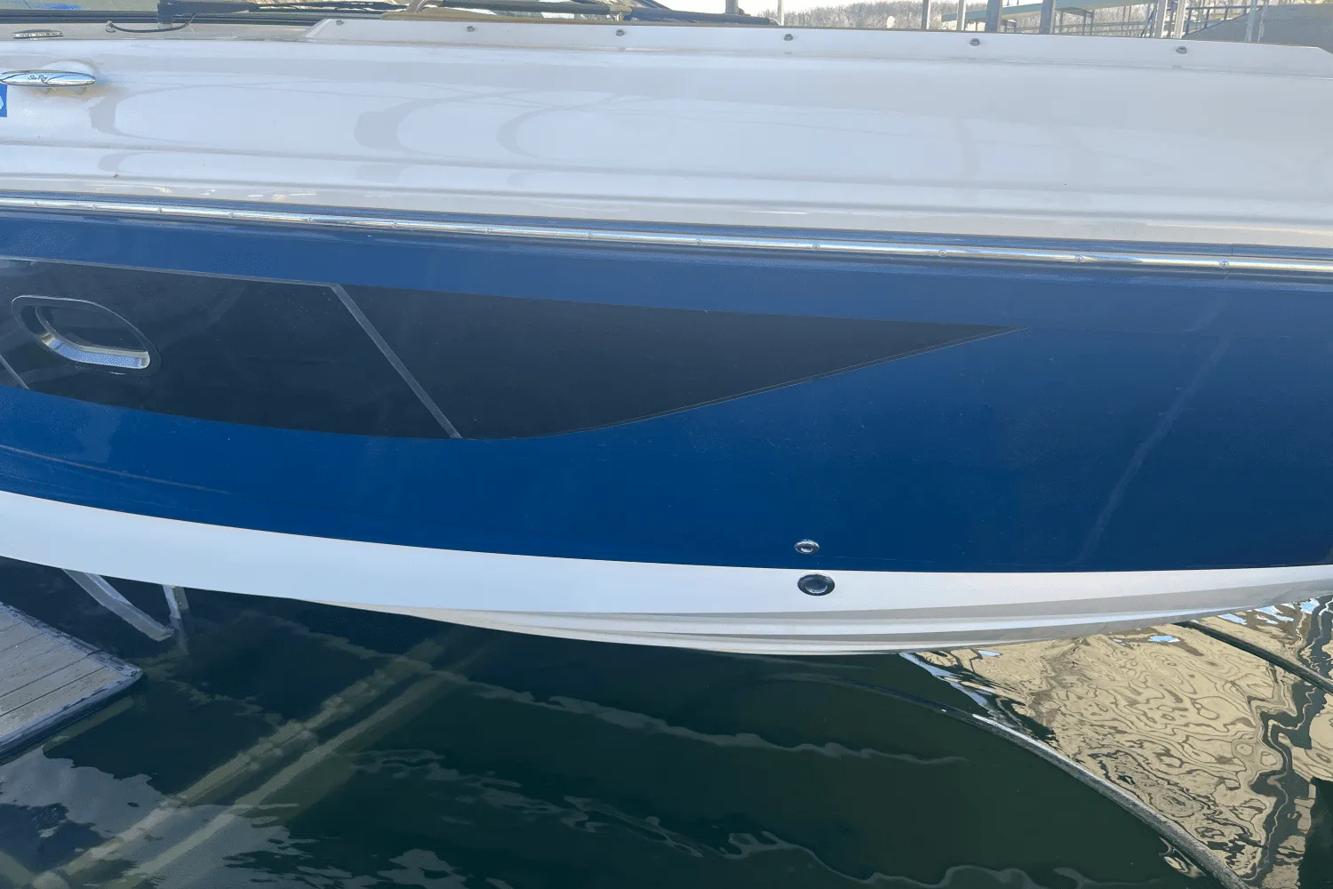 2019 Sea Ray 400 SLX Image Thumbnail #4