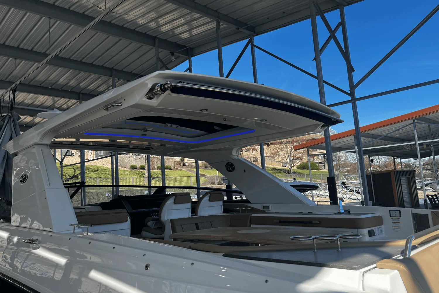 2019 Sea Ray 400 SLX Image Thumbnail #46