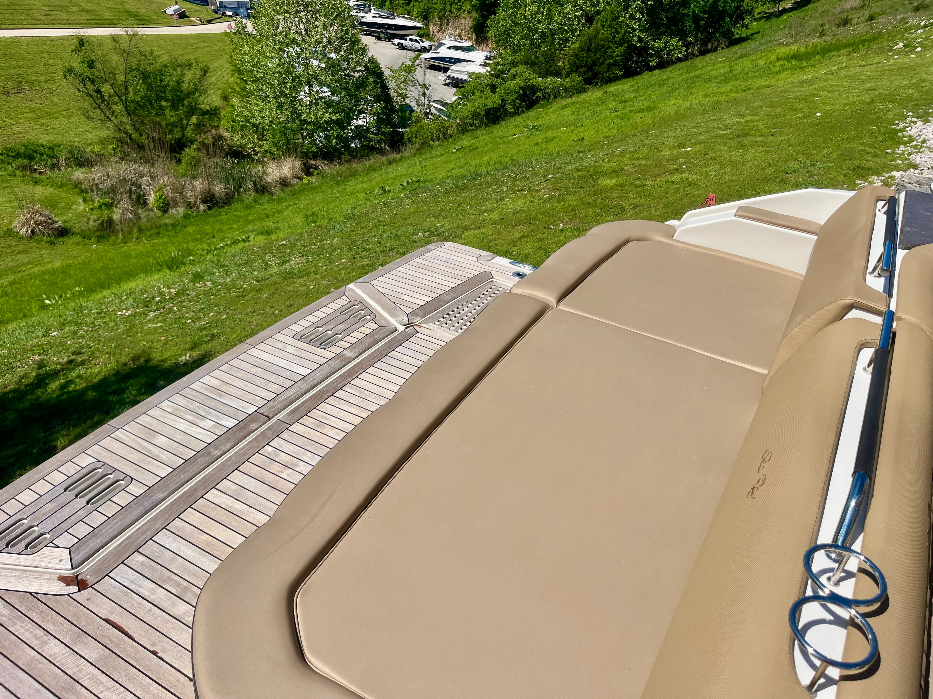 2019 Sea Ray 400 SLX Image Thumbnail #22