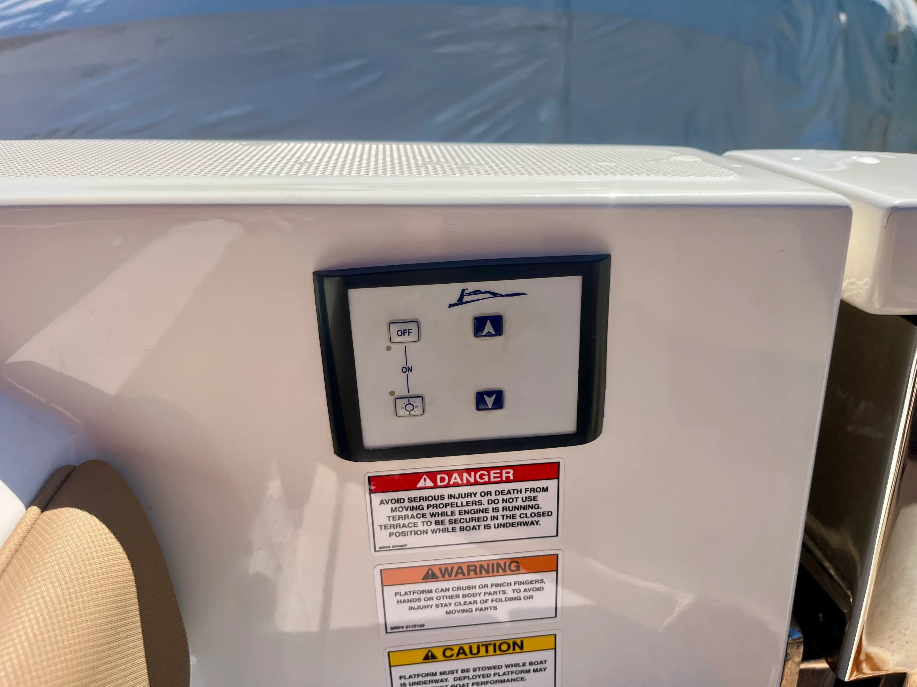 2019 Sea Ray 400 SLX Image Thumbnail #25