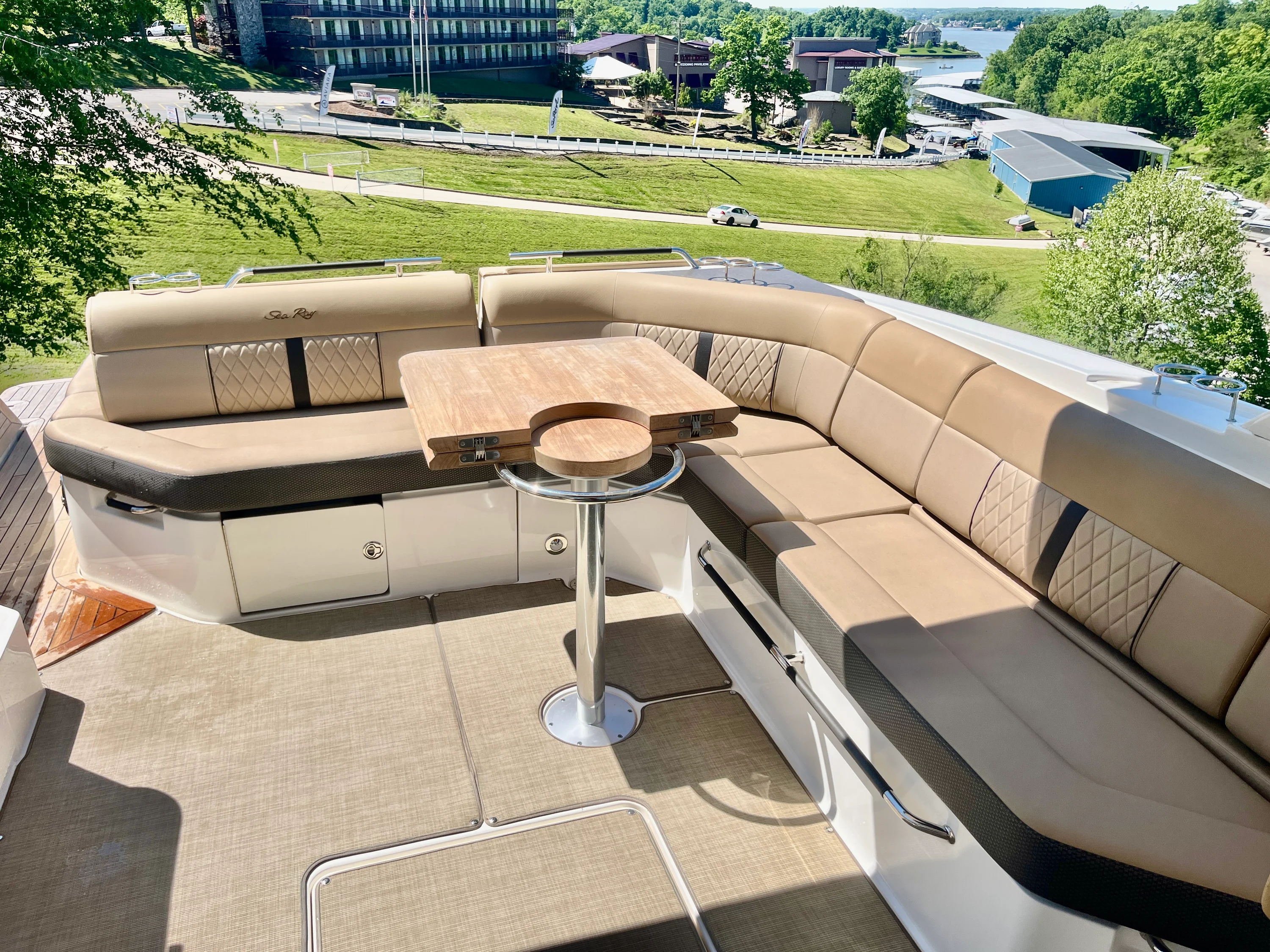 2019 Sea Ray 400 SLX Image Thumbnail #14