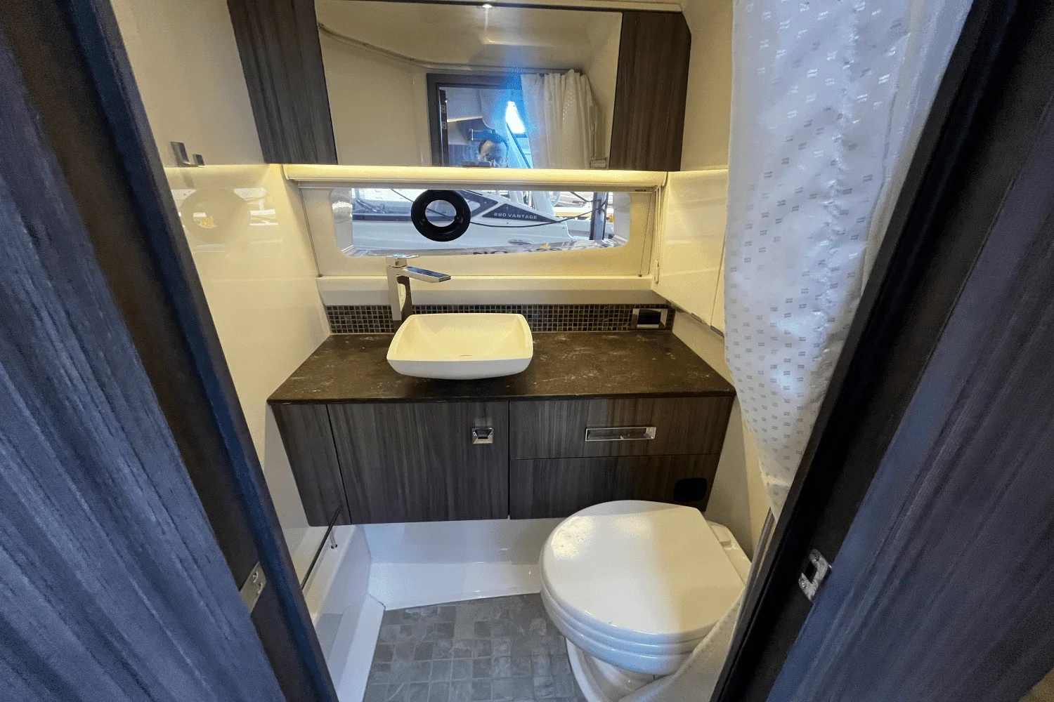 2019 Sea Ray 400 SLX Image Thumbnail #43