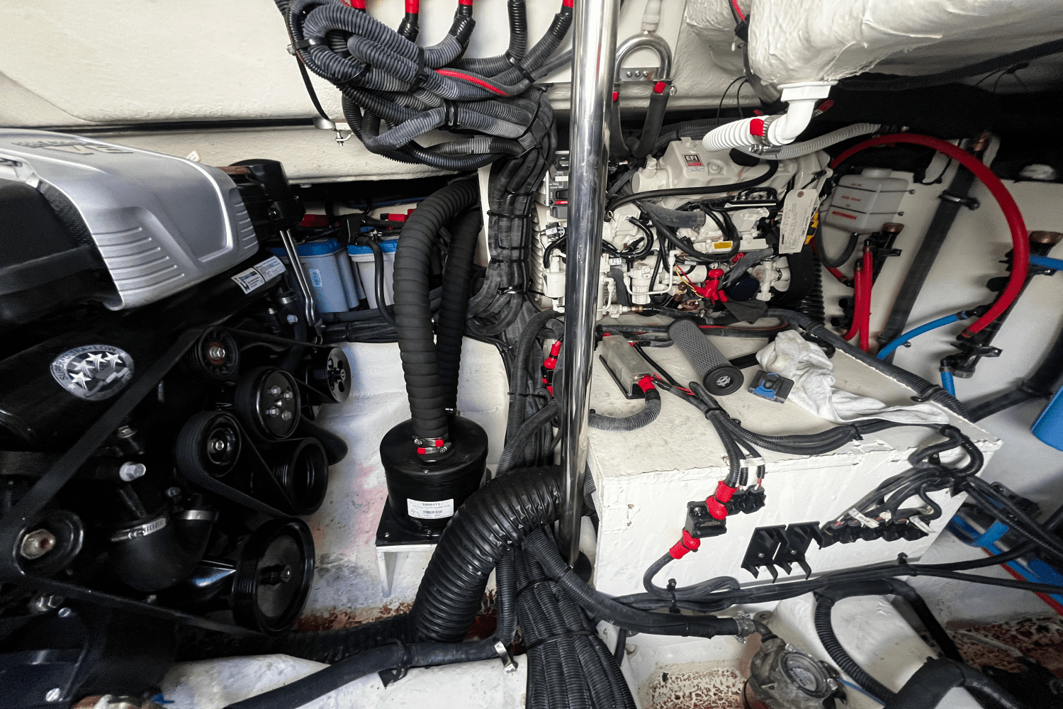 2019 Sea Ray 400 SLX Image Thumbnail #32