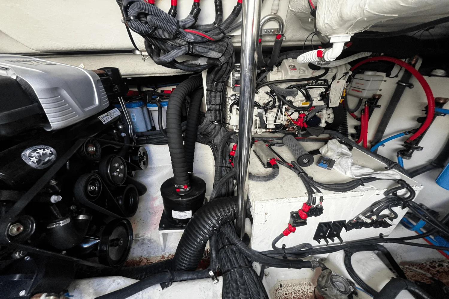 2019 Sea Ray 400 SLX Image Thumbnail #32