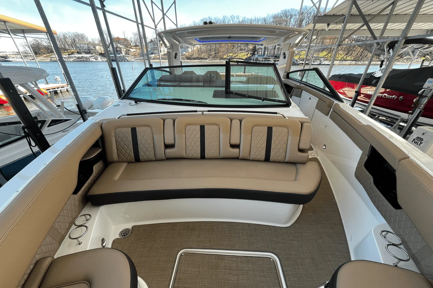 2019 Sea Ray 400 SLX Image Thumbnail #38