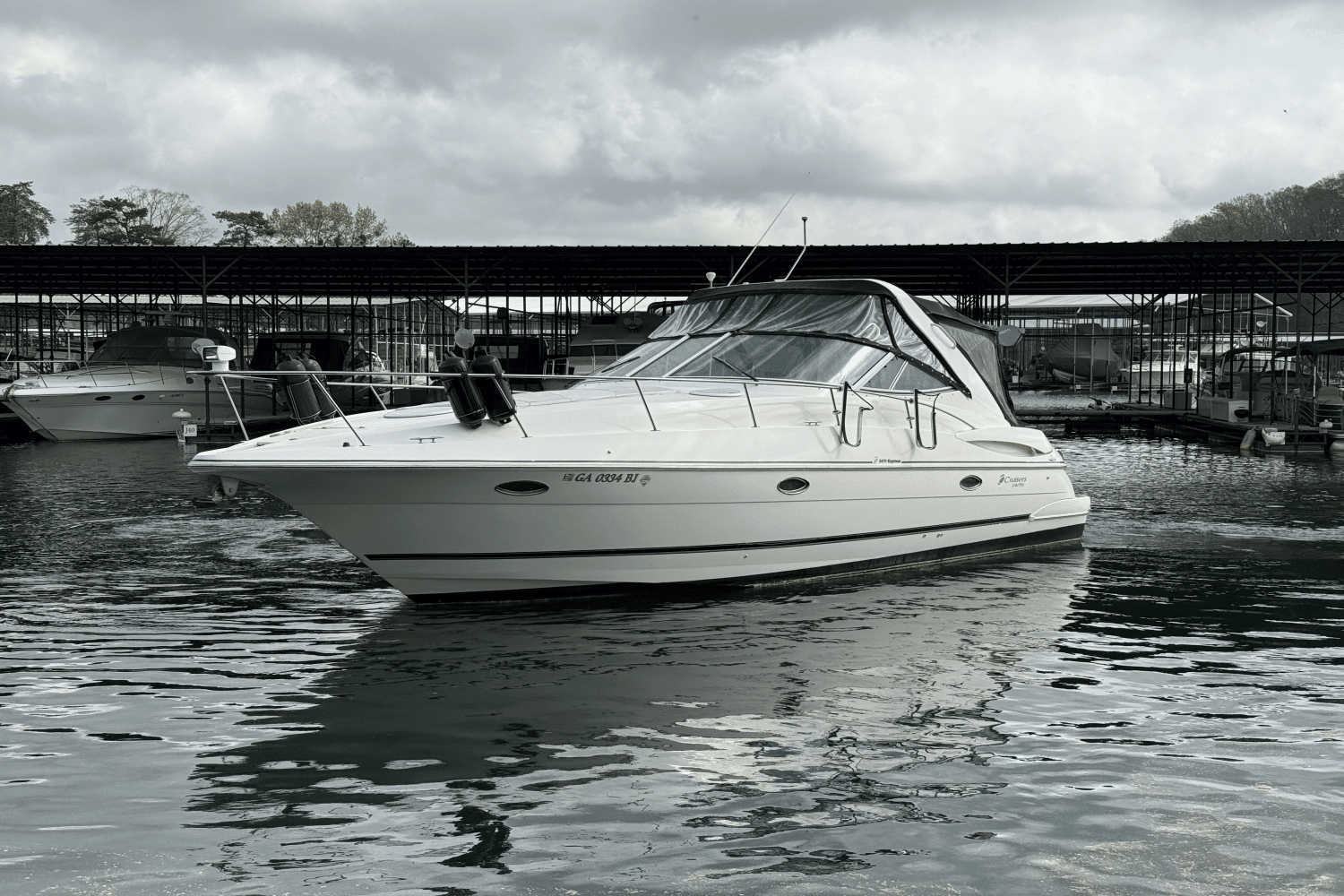 2003 Cruisers Yachts 3470 EXPRESS Image Thumbnail #8