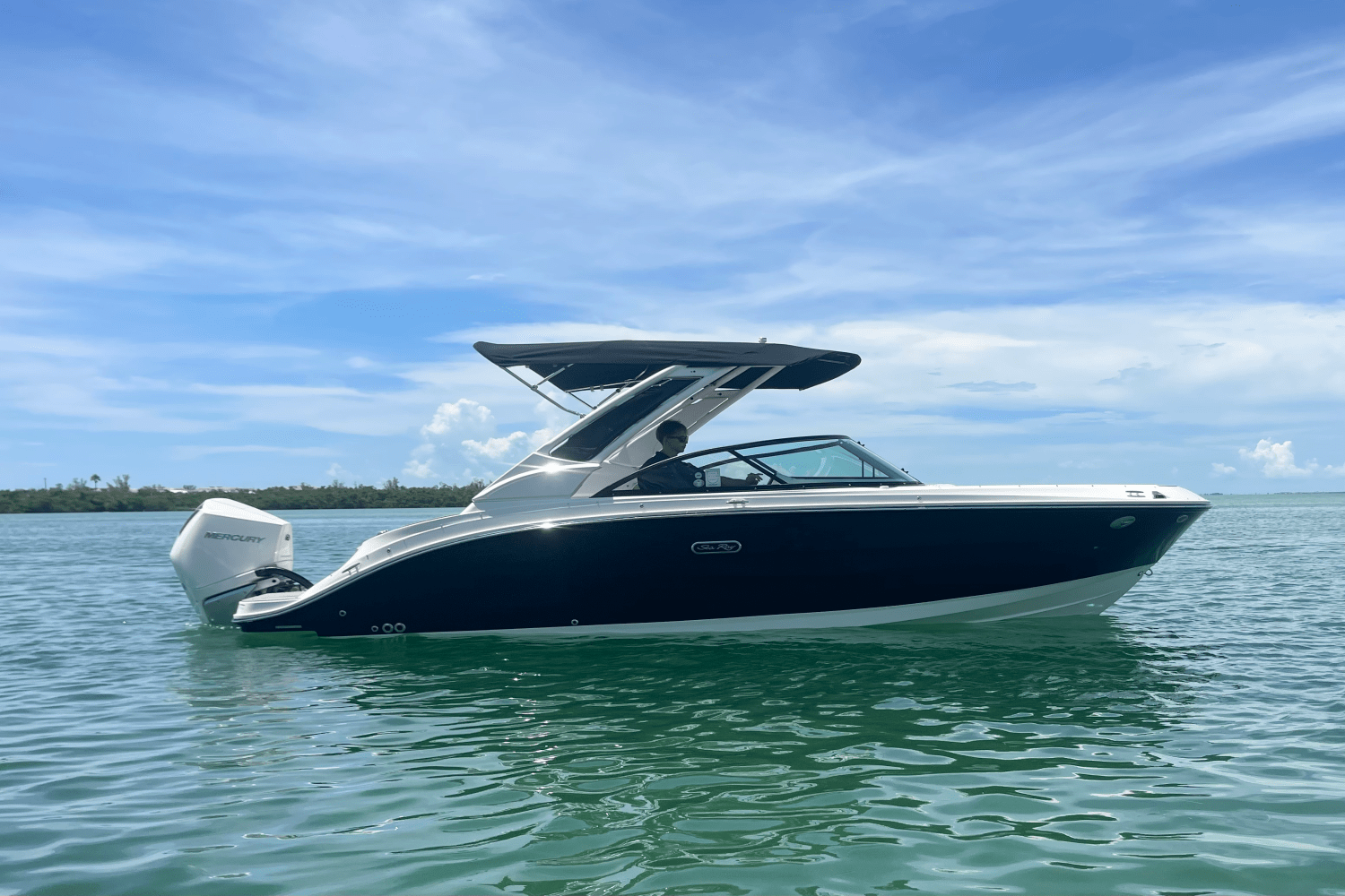 2026 Sea Ray SDX 230 Outboard Image Thumbnail #0