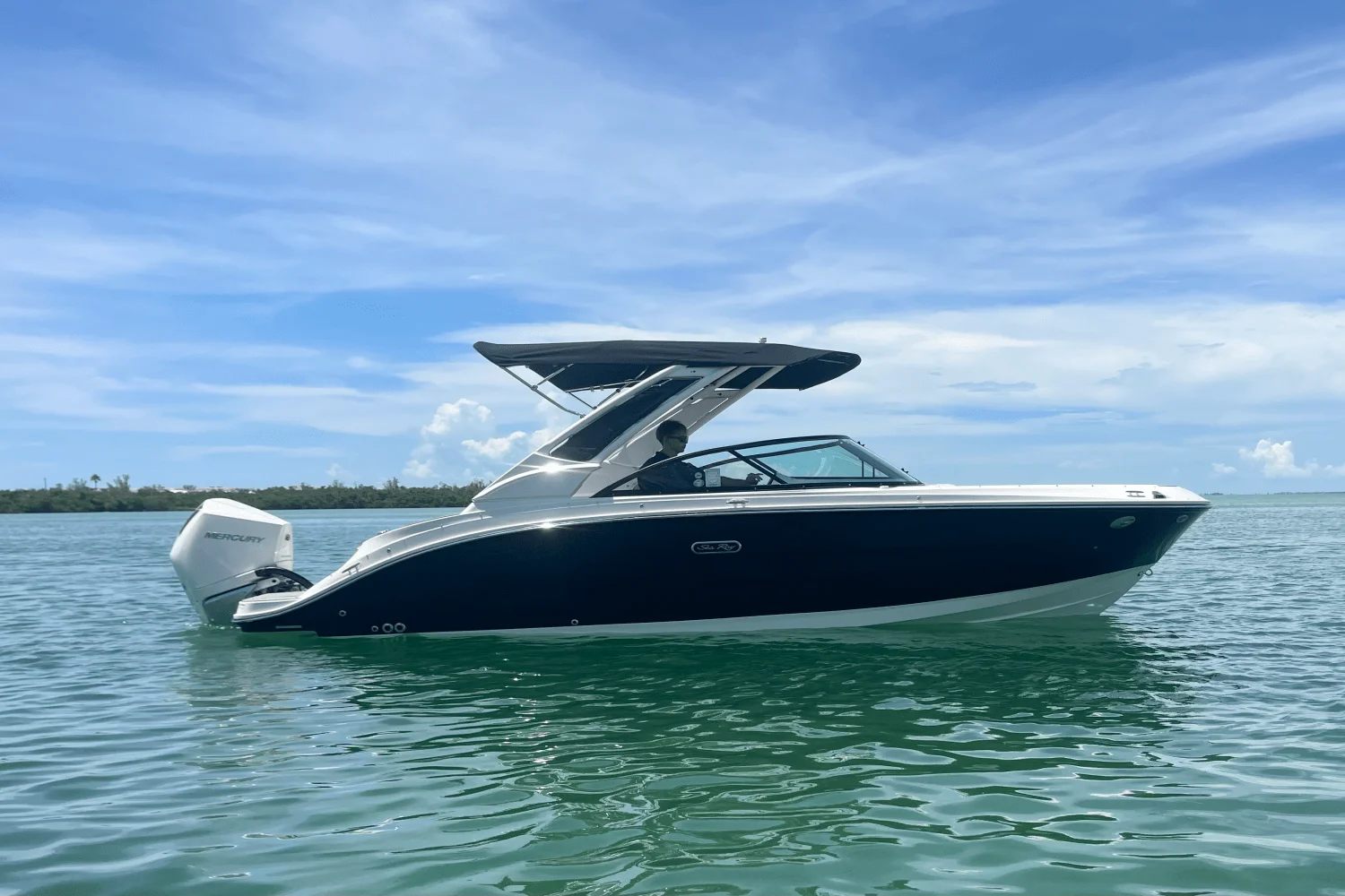 2026 Sea Ray SDX 230 Outboard Image Thumbnail #0