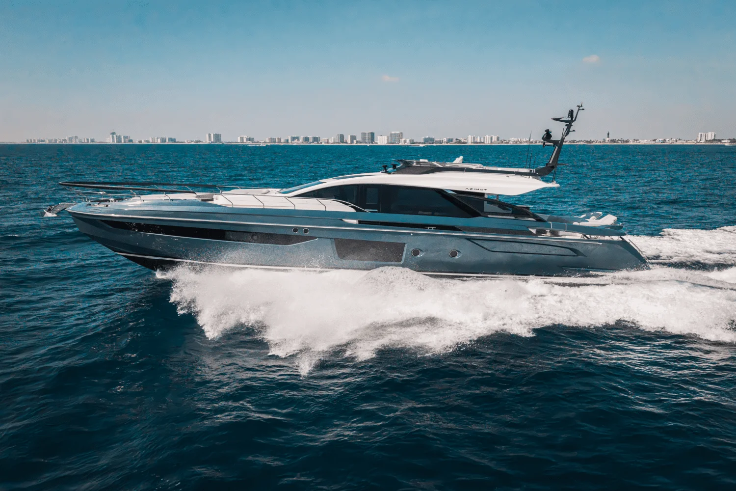 2025 Azimut S8 Image Thumbnail #3