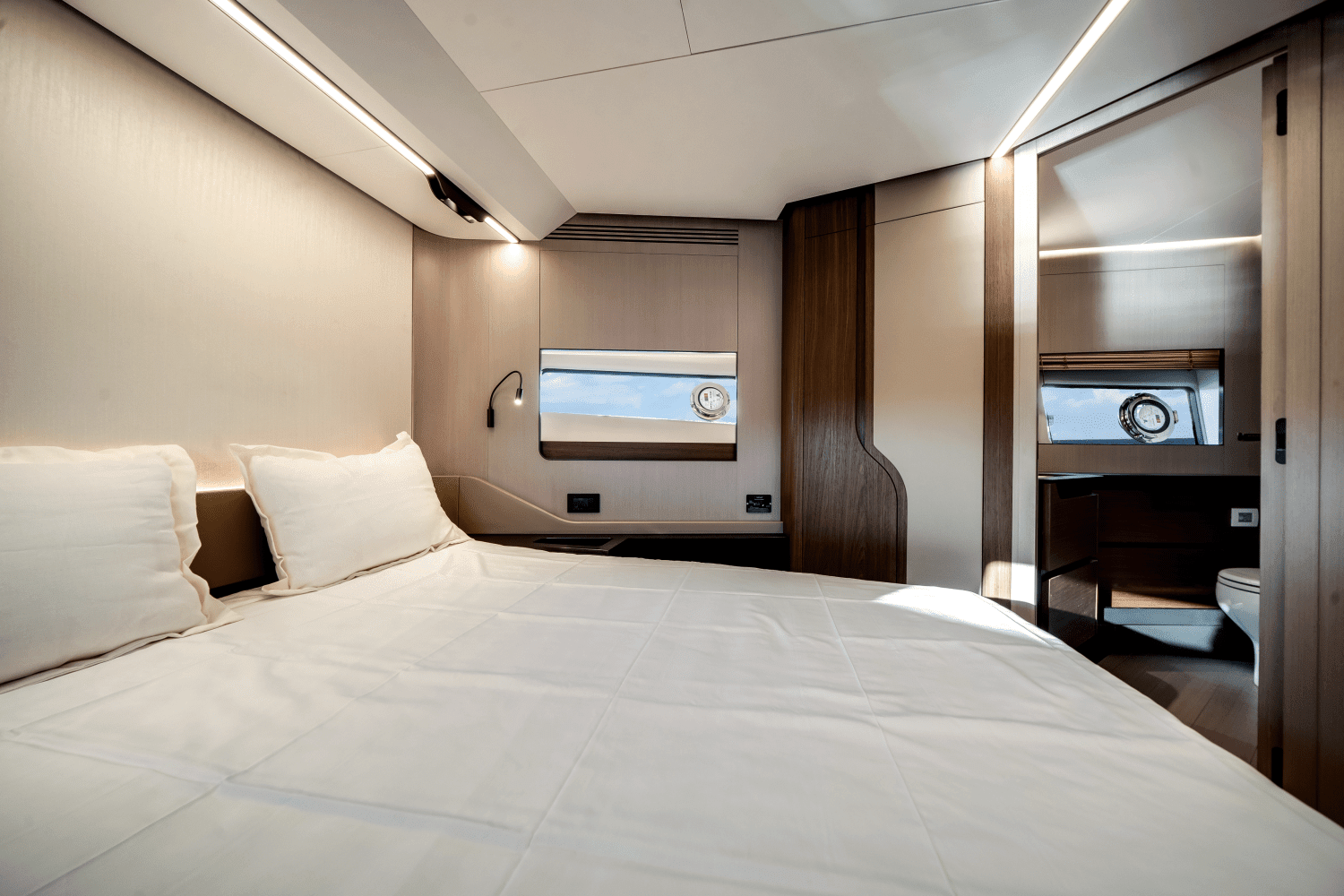 2025 Azimut S8 Image Thumbnail #62