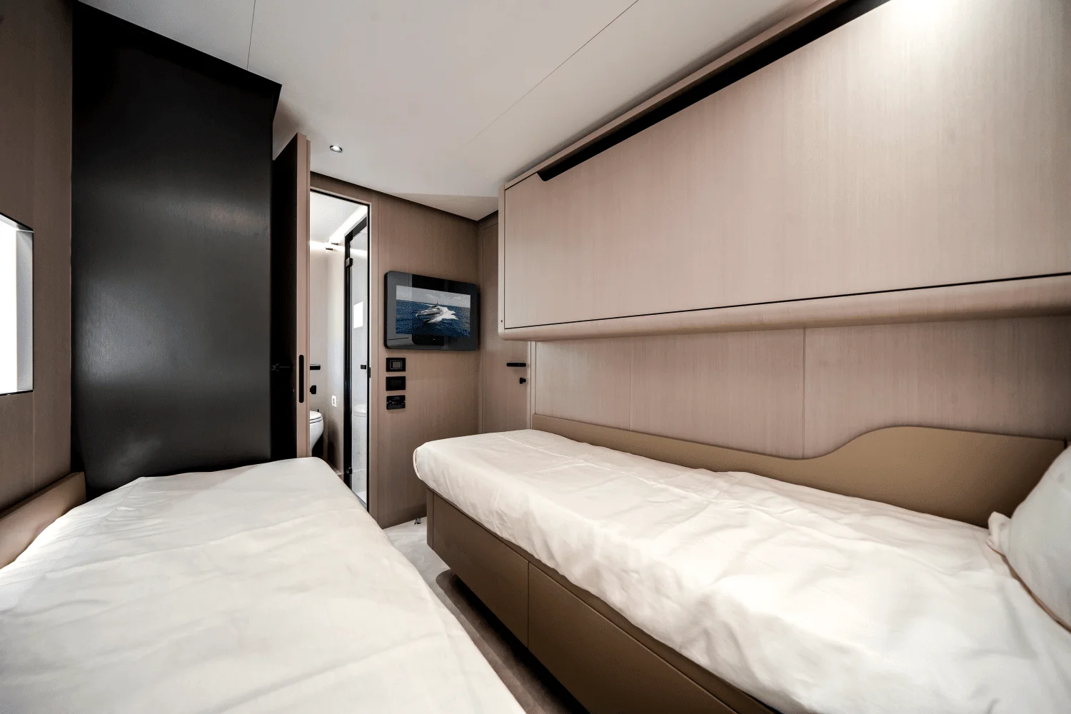 2025 Azimut S8 Image Thumbnail #67