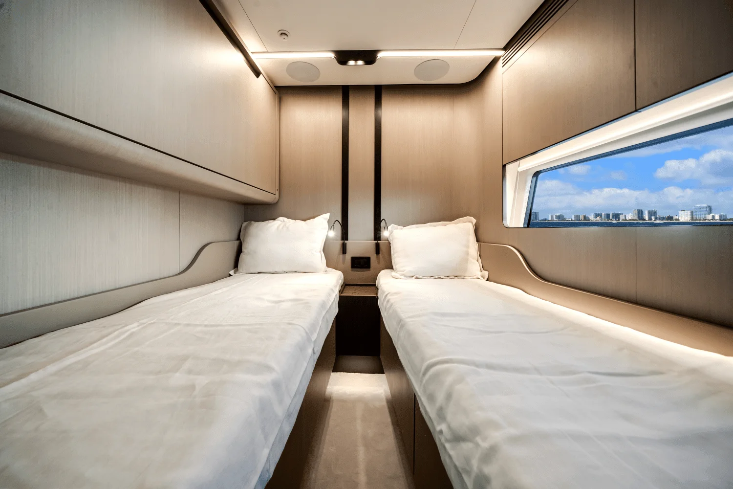 2025 Azimut S8 Image Thumbnail #63