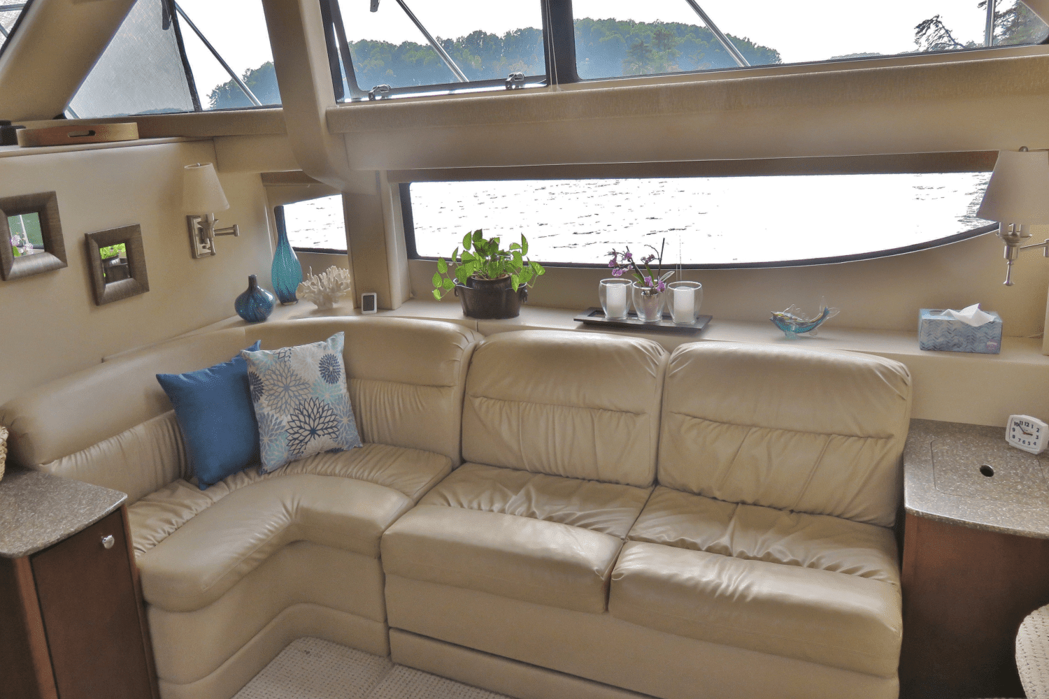 2005 Meridian 368 Image Thumbnail #32