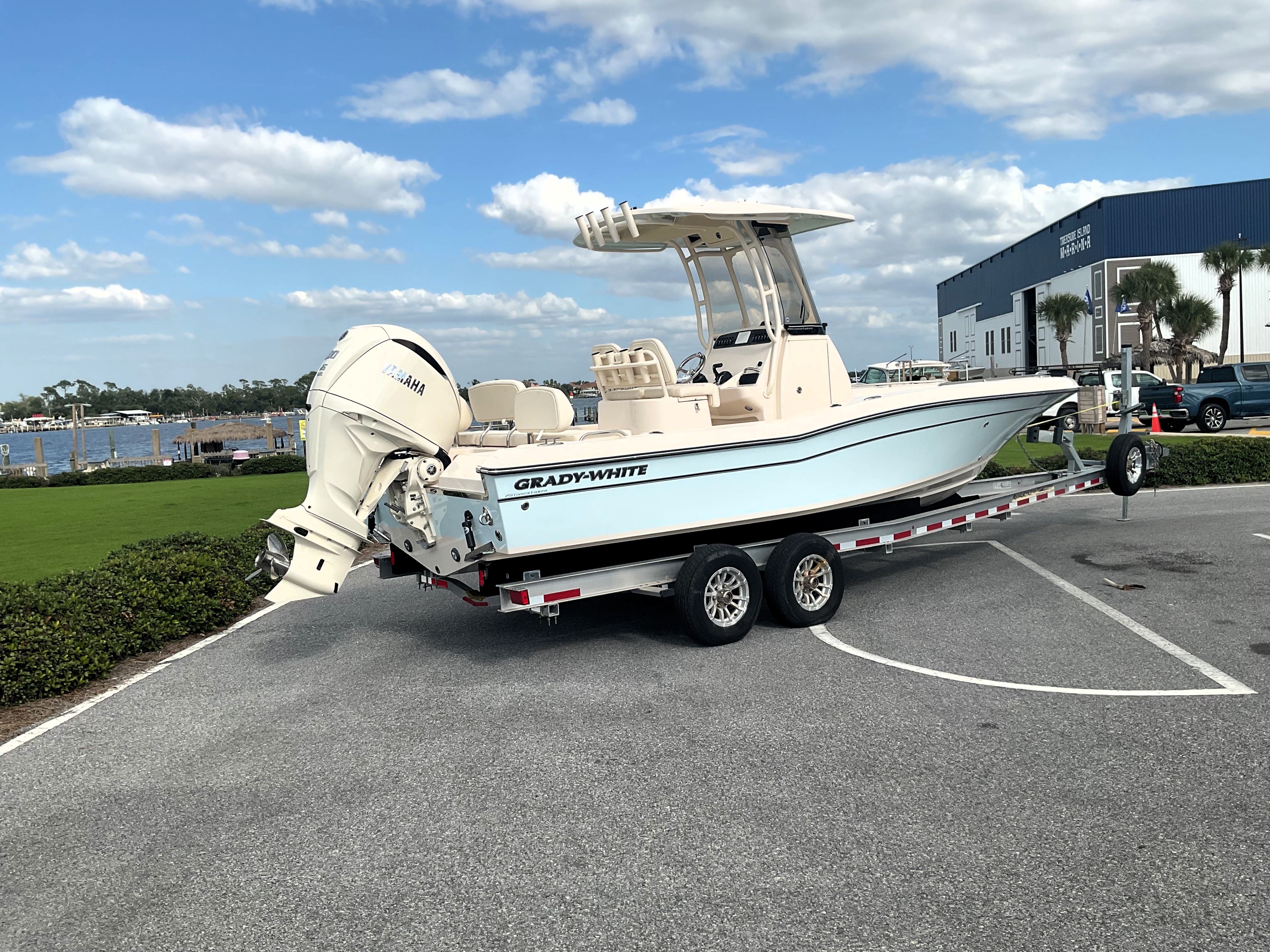 2026 Grady-White 251 CE Image Thumbnail #3