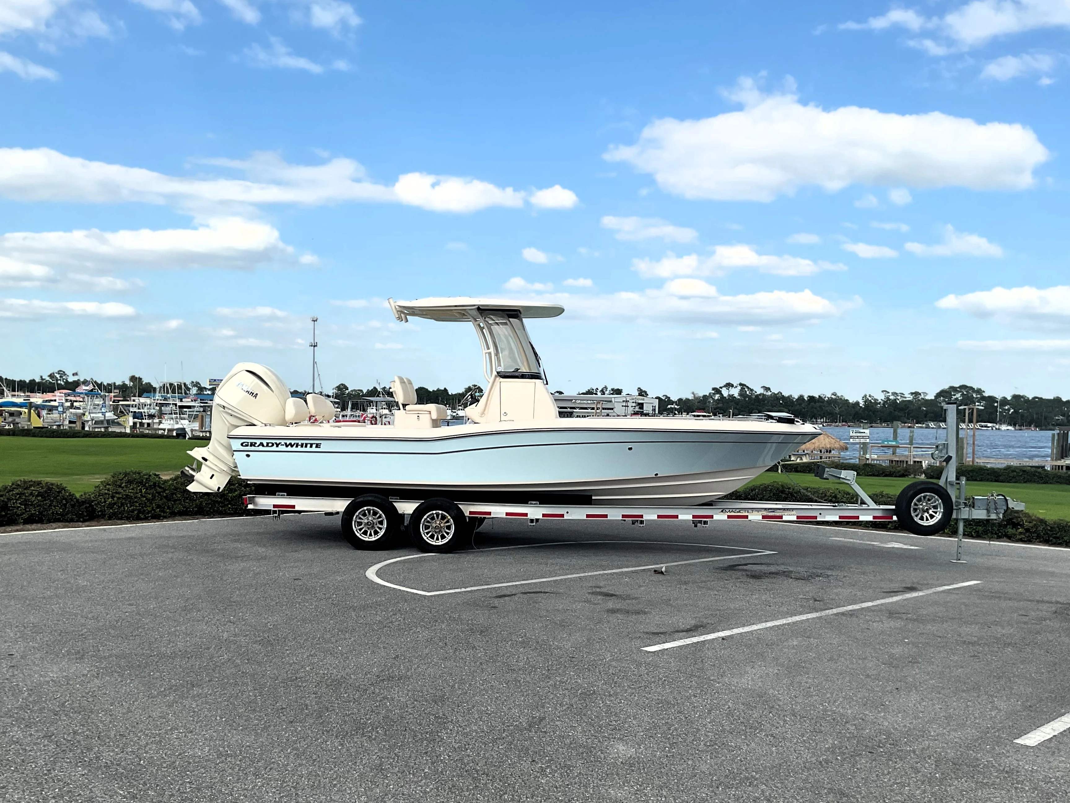 2026 Grady-White 251 CE Image Thumbnail #9