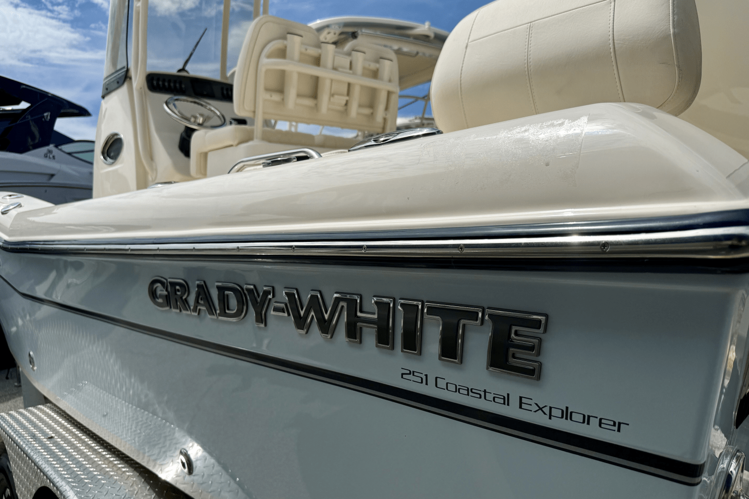 2026 Grady-White 251CEX Image Thumbnail #1