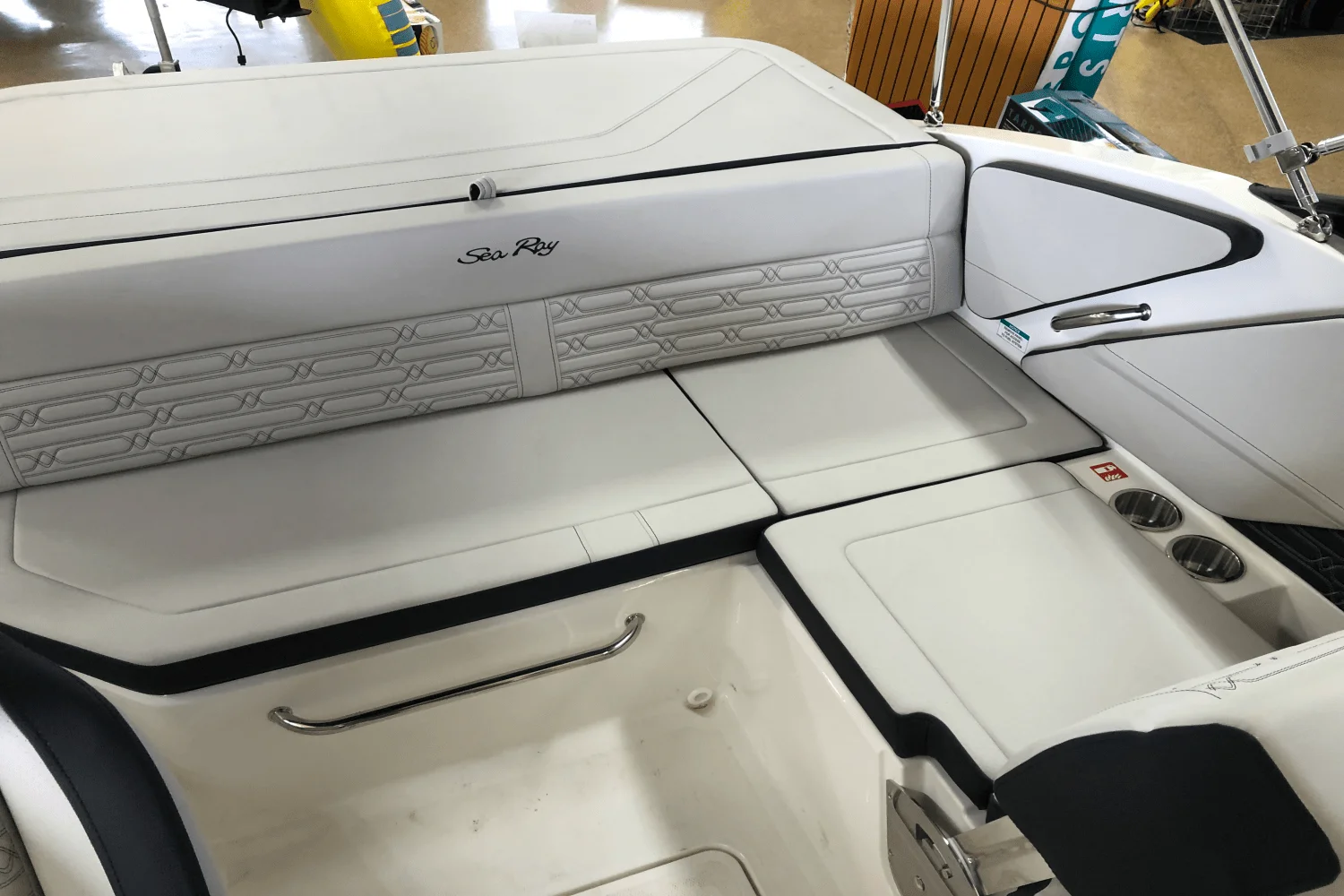 2025 Sea Ray SPX 190 Image Thumbnail #14