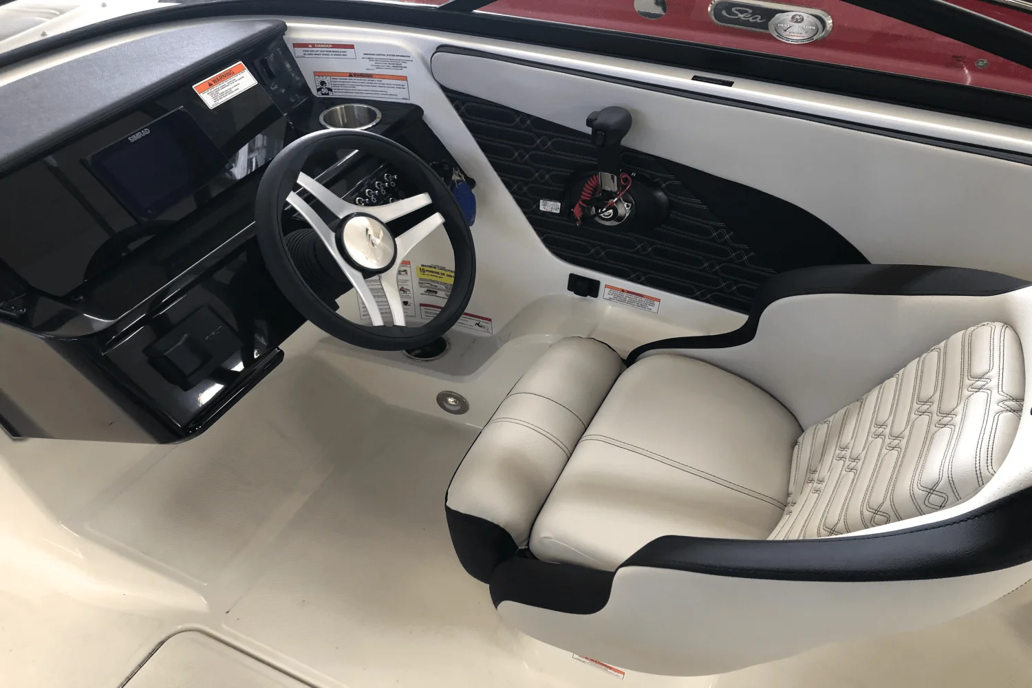 2025 Sea Ray SPX 190 Image Thumbnail #11