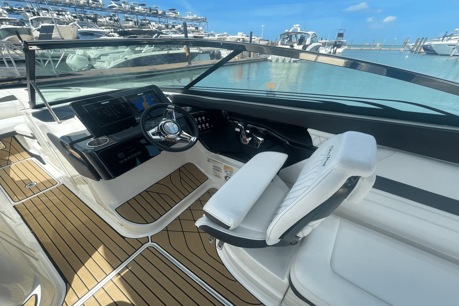 2023 Sea Ray 260 SLX OUTBOARD Image Thumbnail #19