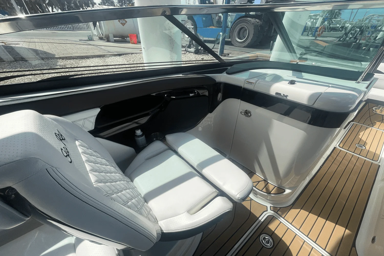 2023 Sea Ray 260 SLX OUTBOARD Image Thumbnail #18